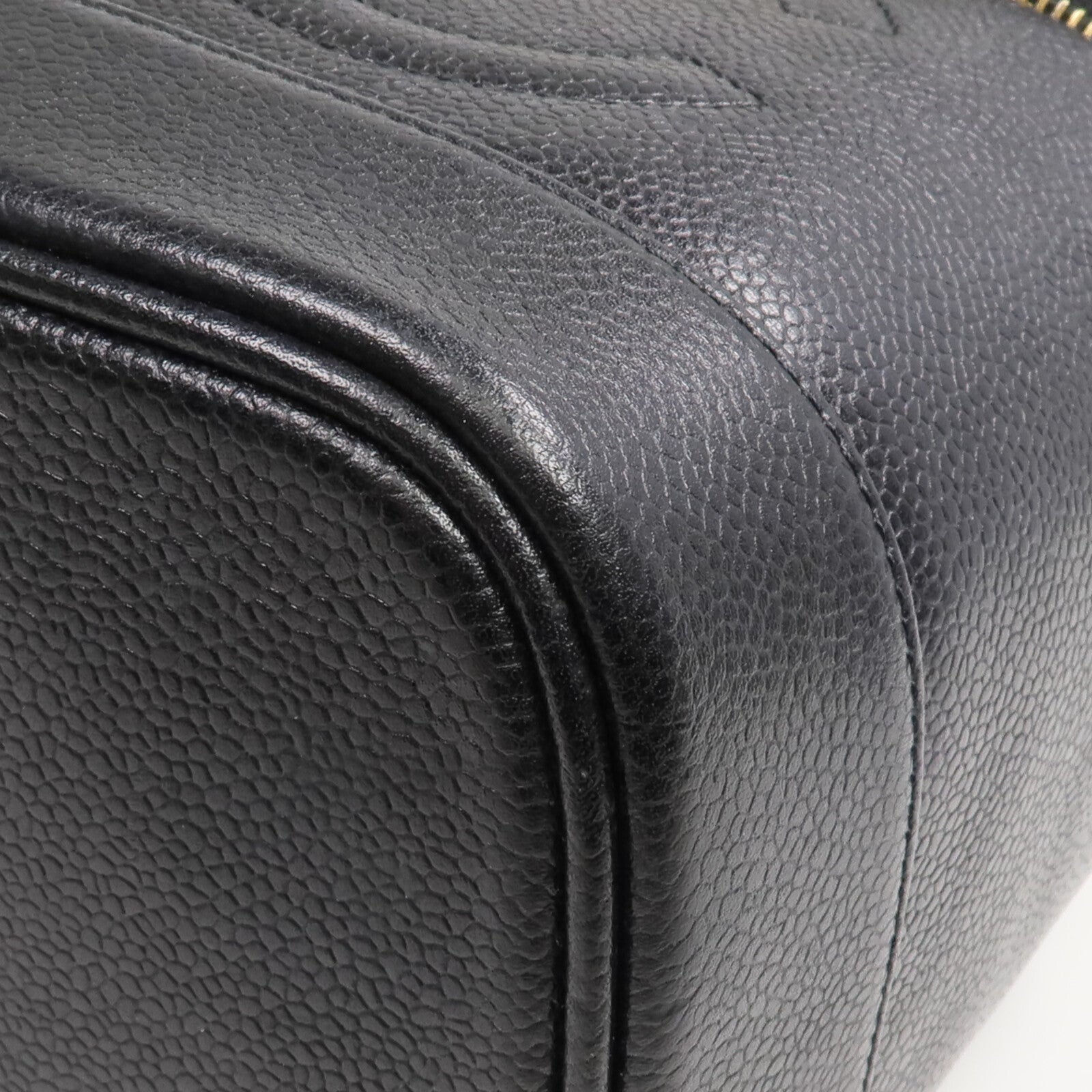 CHANEL 牛皮皮革Vintage Vanity Case金扣鏈帶手挽肩背兩用袋