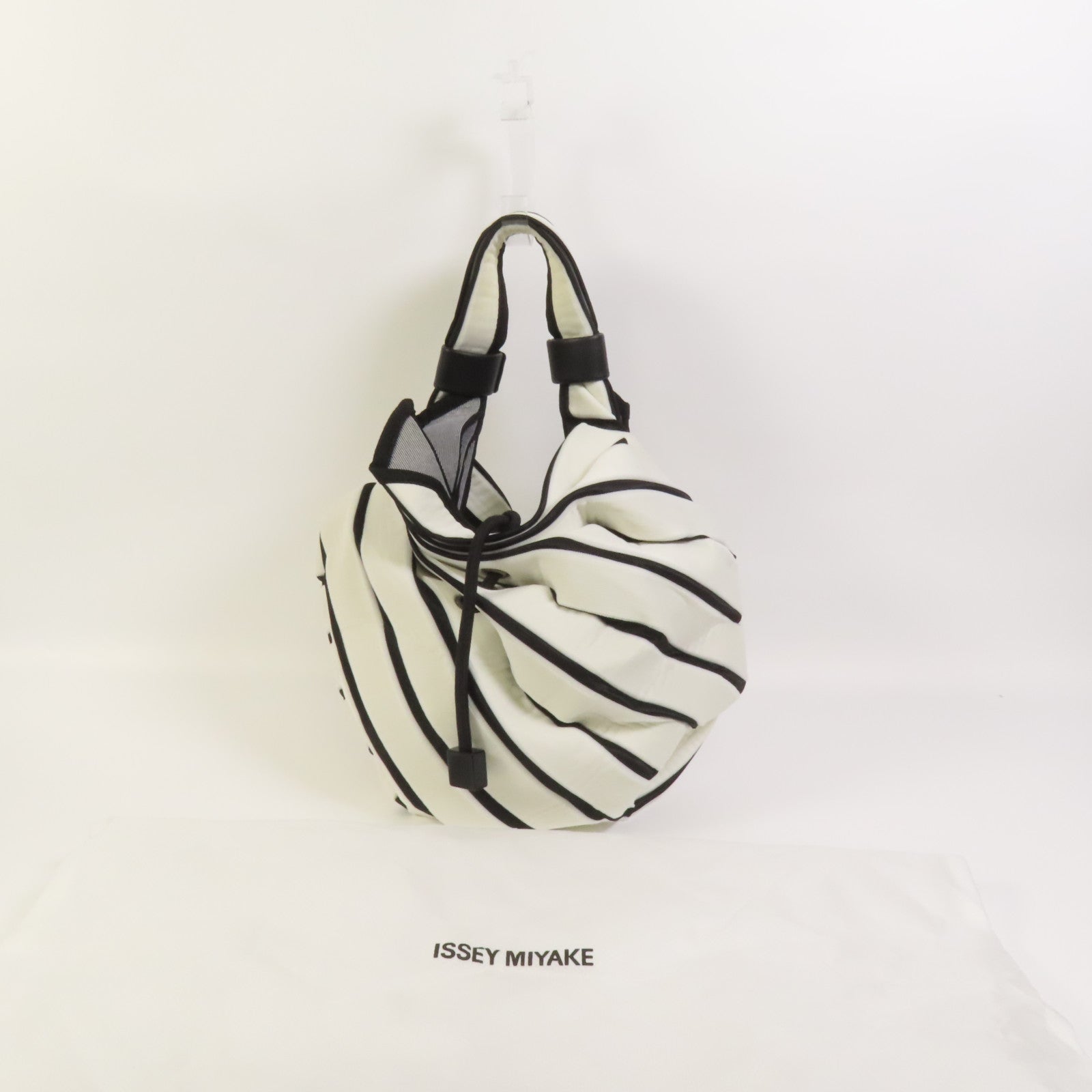 ISSEY MIYAKE 尼龍Issey Miyake Linear Knit Bag手挽袋