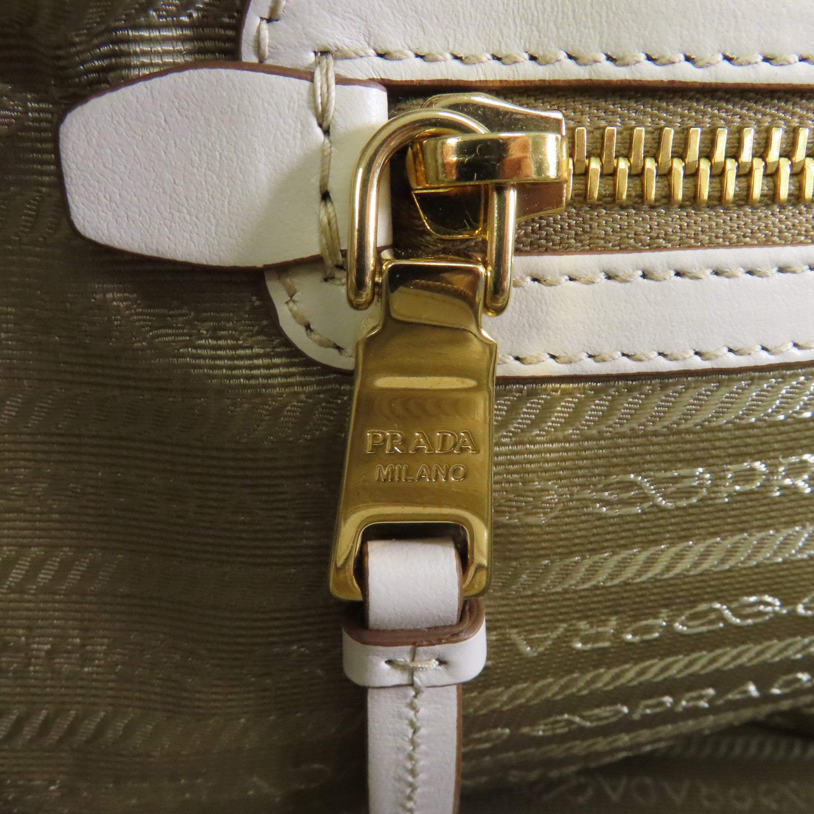 PRADA 帆布Logo Jacquard Shoulder Bag金扣手挽肩背兩用袋啡色/白色