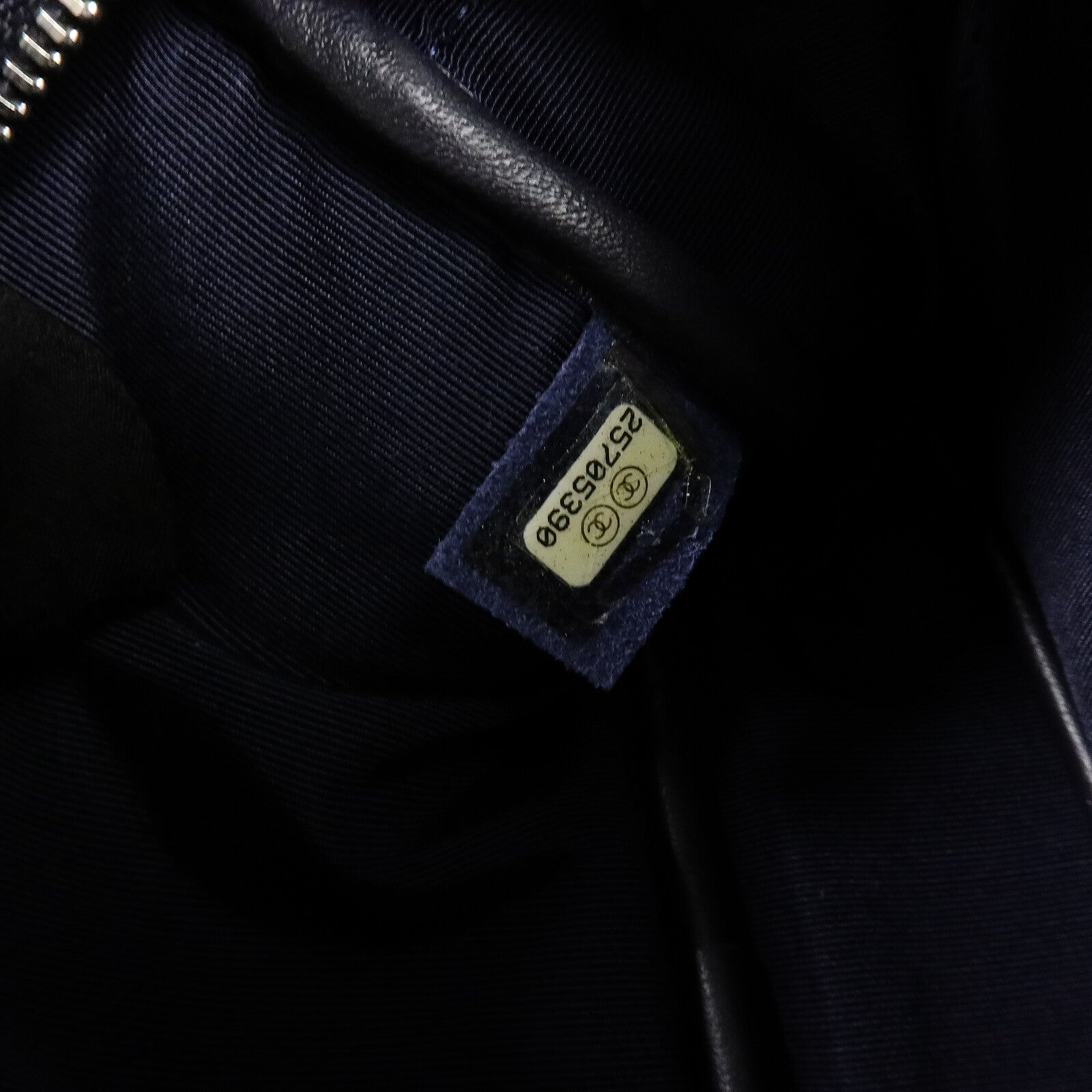 CHANEL 牛皮皮革Camera Bag鏈帶肩背袋