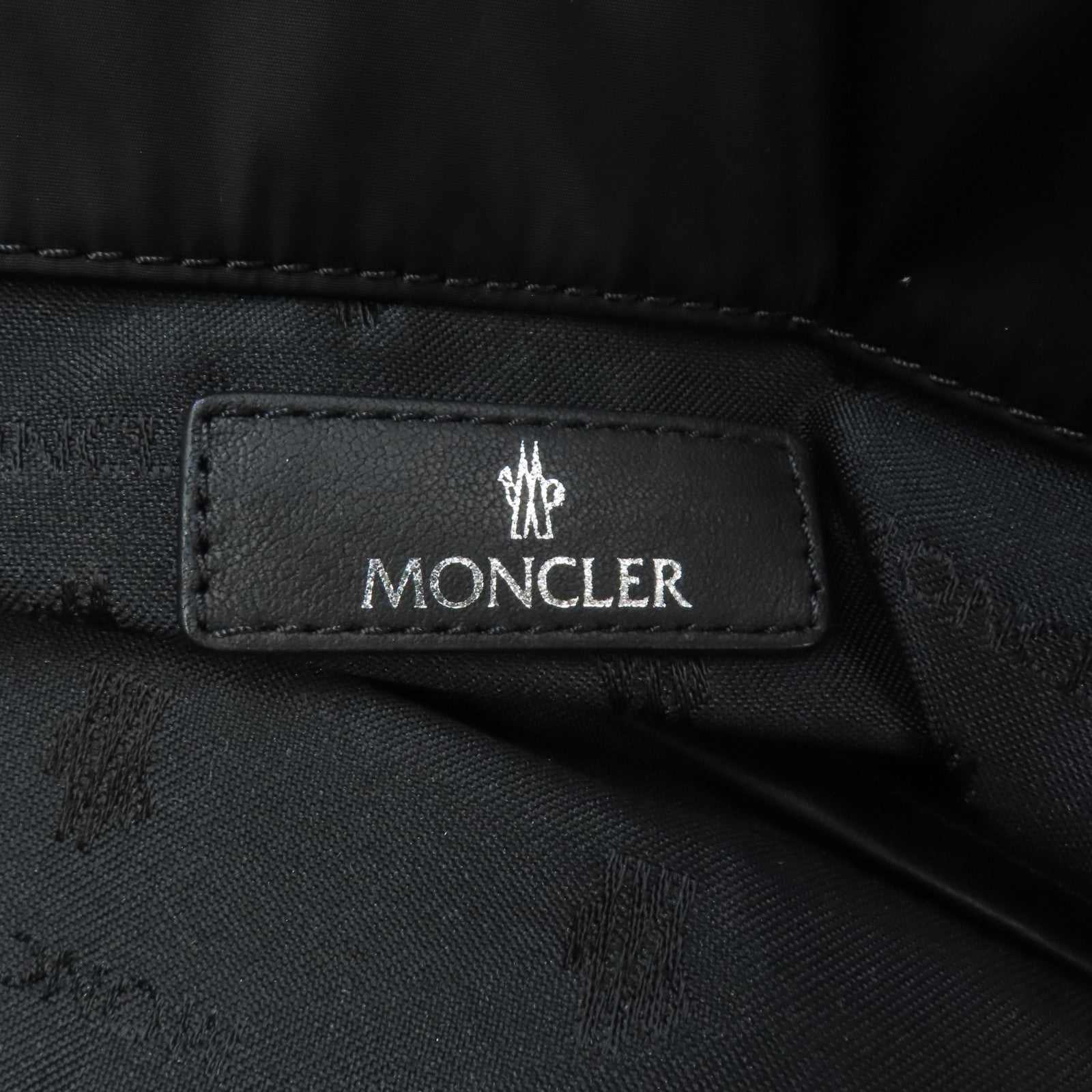 MONCLER 尼龍Shoulder Bag銀扣肩背袋黑色