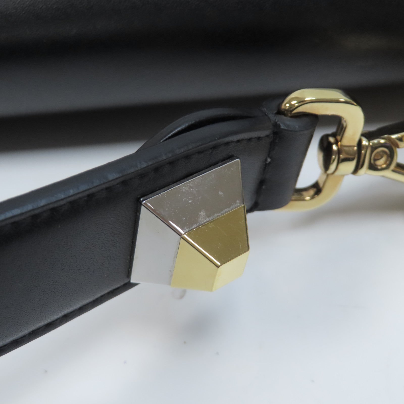 FENDI 牛皮皮革Kan I金扣手挽肩背兩用袋黑色