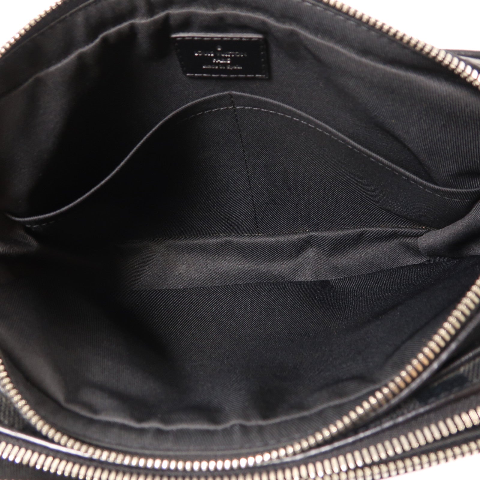 LOUIS VUITTON Damier Graphite Trocadero Messenger MM銀扣肩背袋