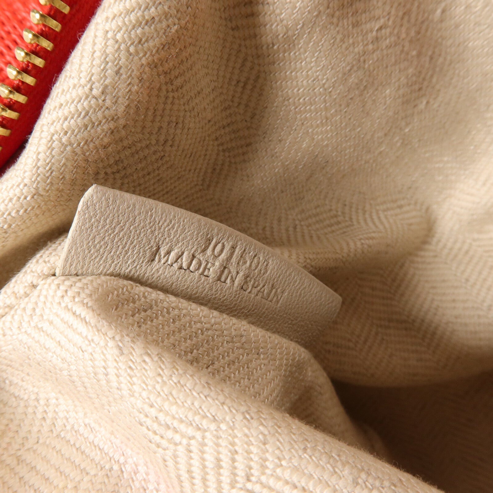 LOEWE 牛皮皮革Shoulder Bag肩背袋