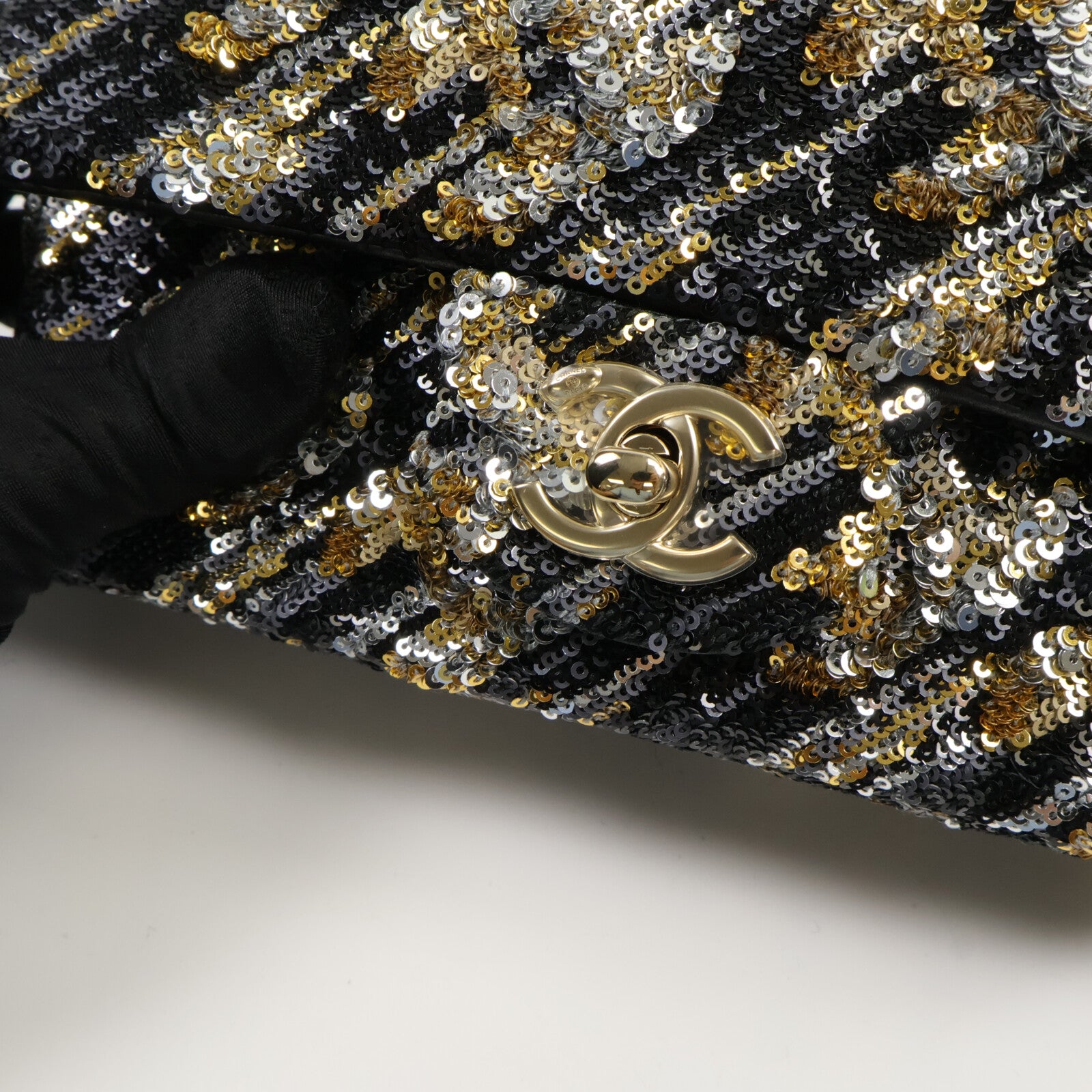 CHANEL 羊皮皮革/珠片Chain Shoulder Bag鏈帶肩背袋