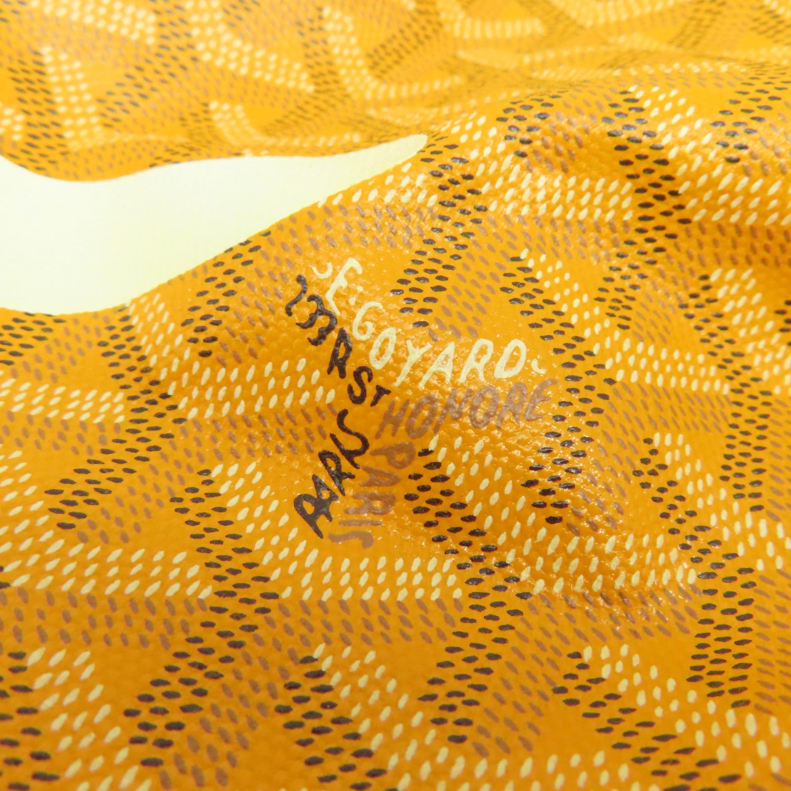 GOYARD 【清倉大減價】塗層帆布 Goyardine Voltaire Smile Tote銀扣手挽袋黃色