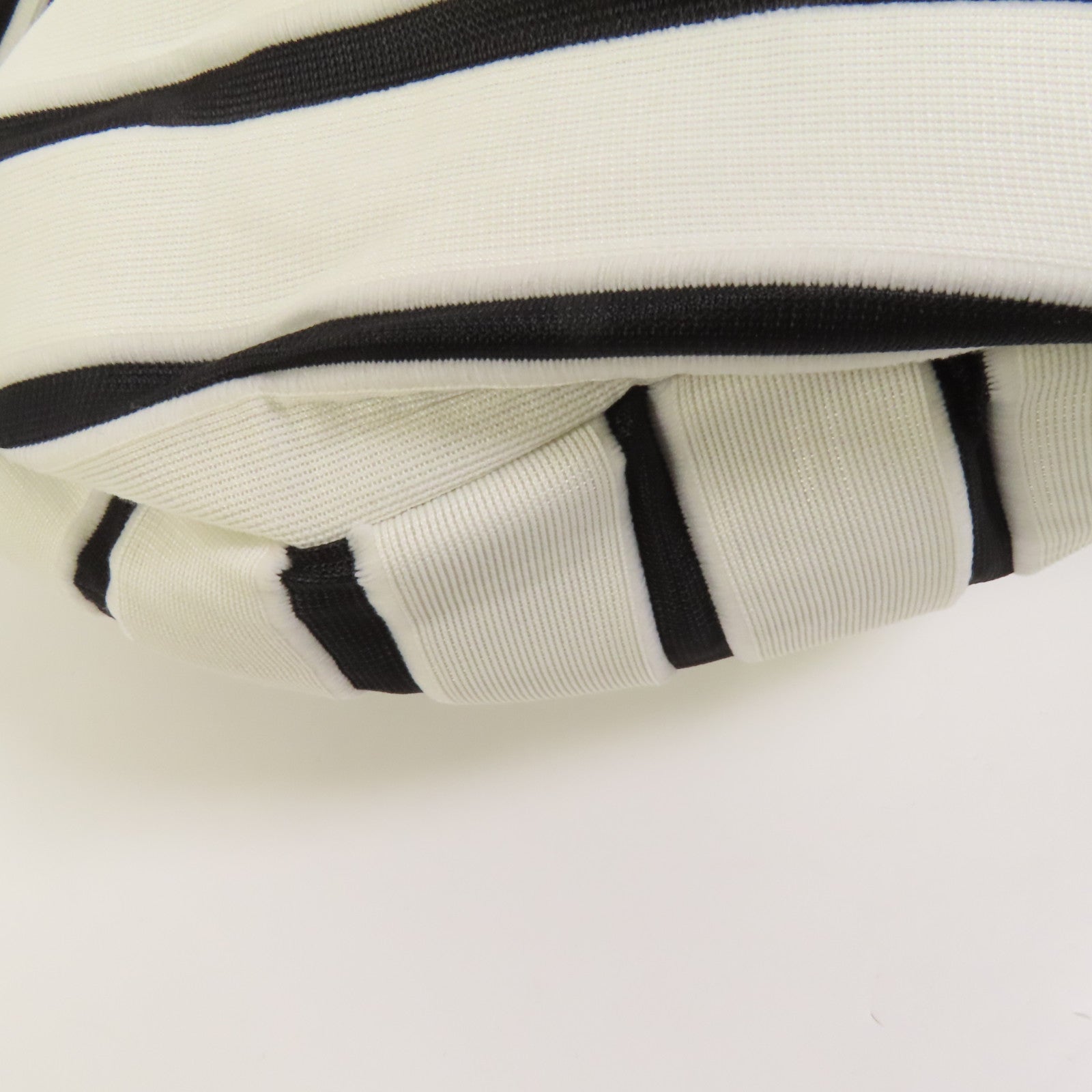 ISSEY MIYAKE 尼龍Issey Miyake Linear Knit Bag手挽袋