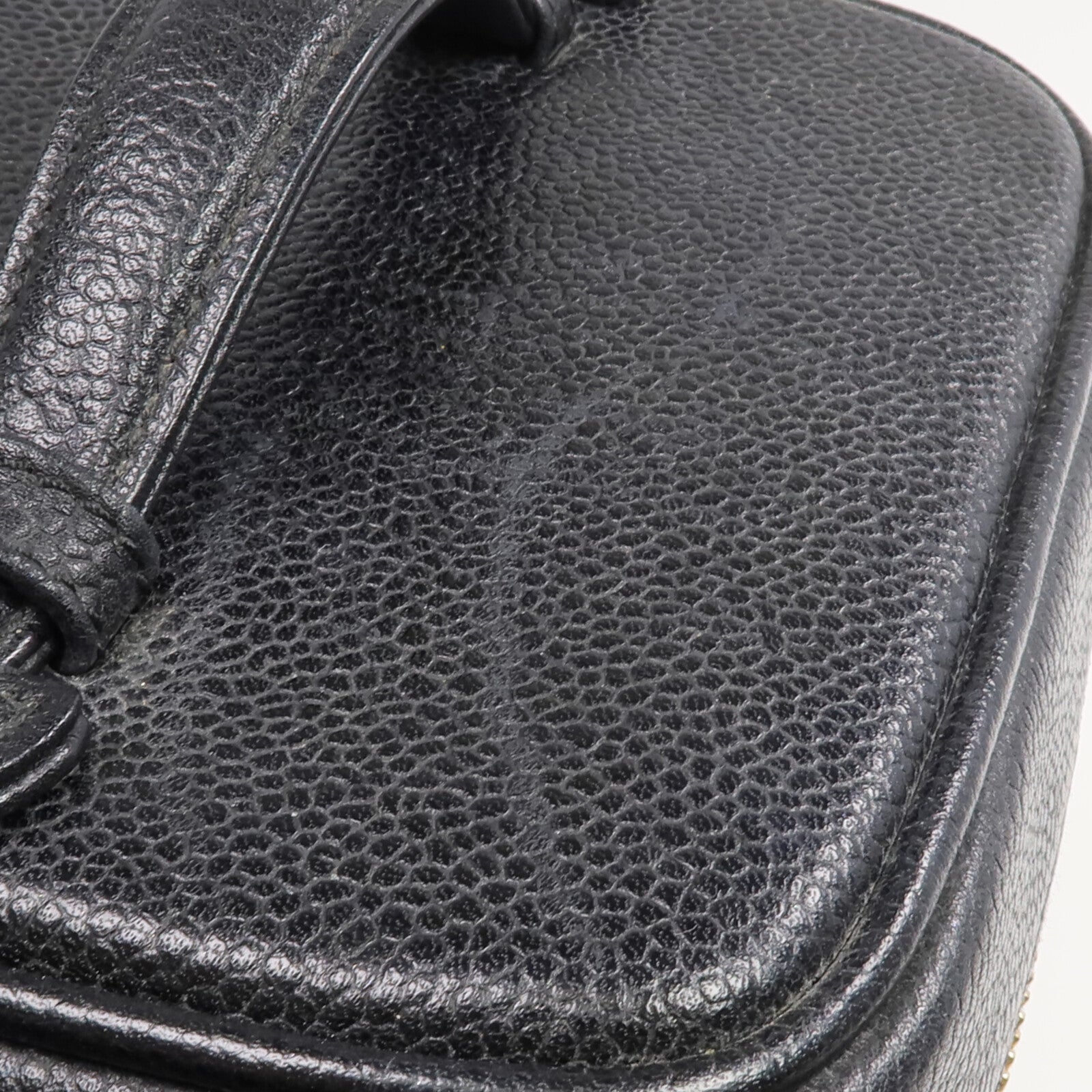 CHANEL 牛皮皮革Vintage Vanity Case金扣鏈帶手挽肩背兩用袋