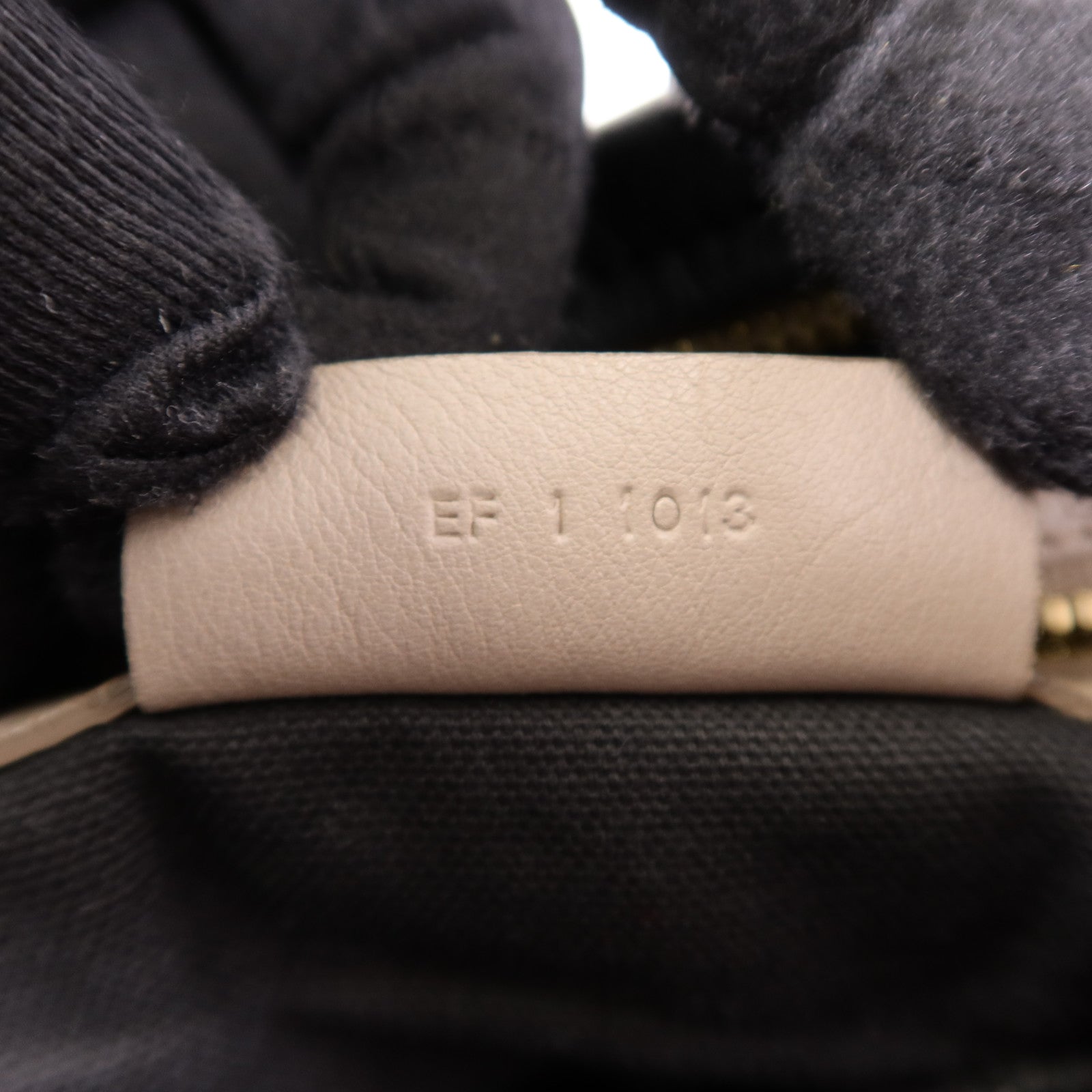 GIVENCHY 牛皮皮革Pandora金扣手挽肩背兩用袋