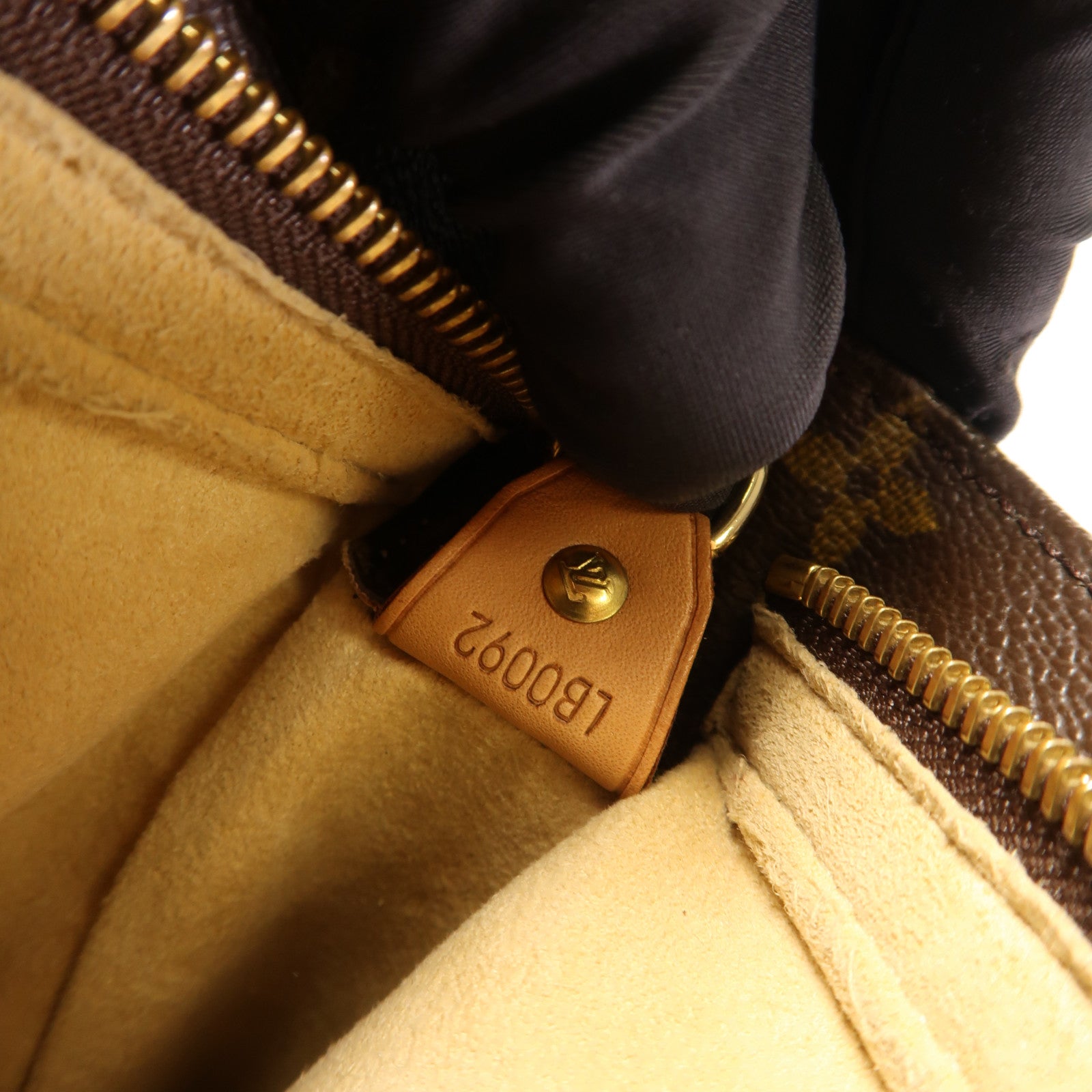 LOUIS VUITTON Monogram Looping GM金扣肩背袋