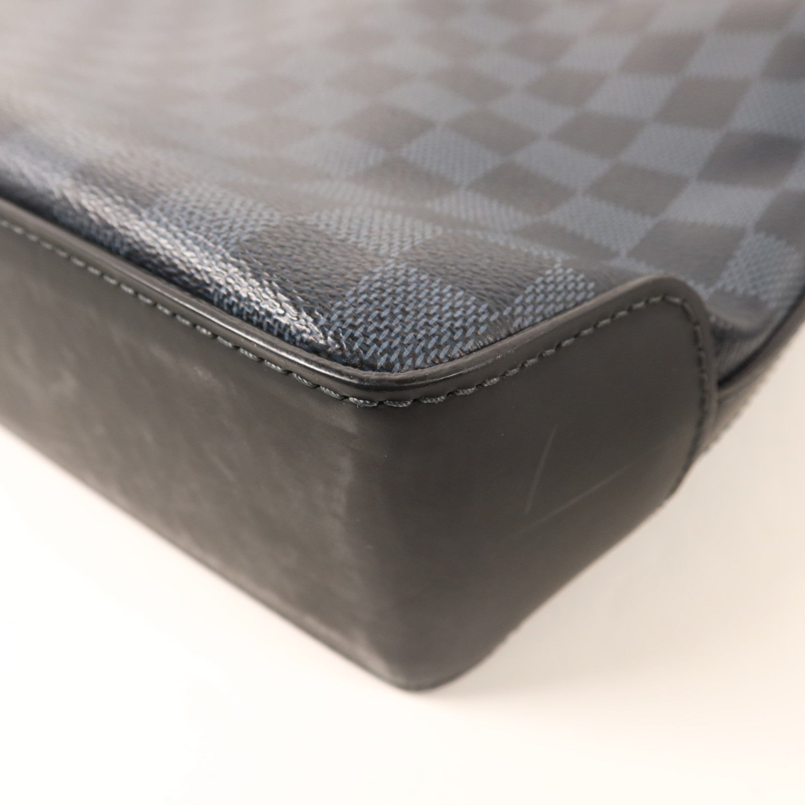 LOUIS VUITTON Damier Cobalt Greenwich Messenger Bag銀扣肩背袋