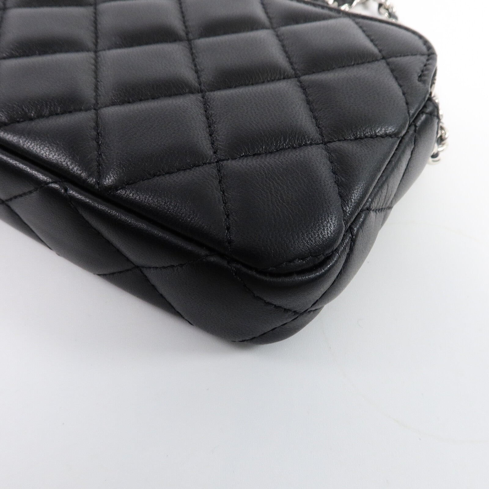 CHANEL 羊皮皮革Classic Double Zip Cluth鏈帶肩背袋