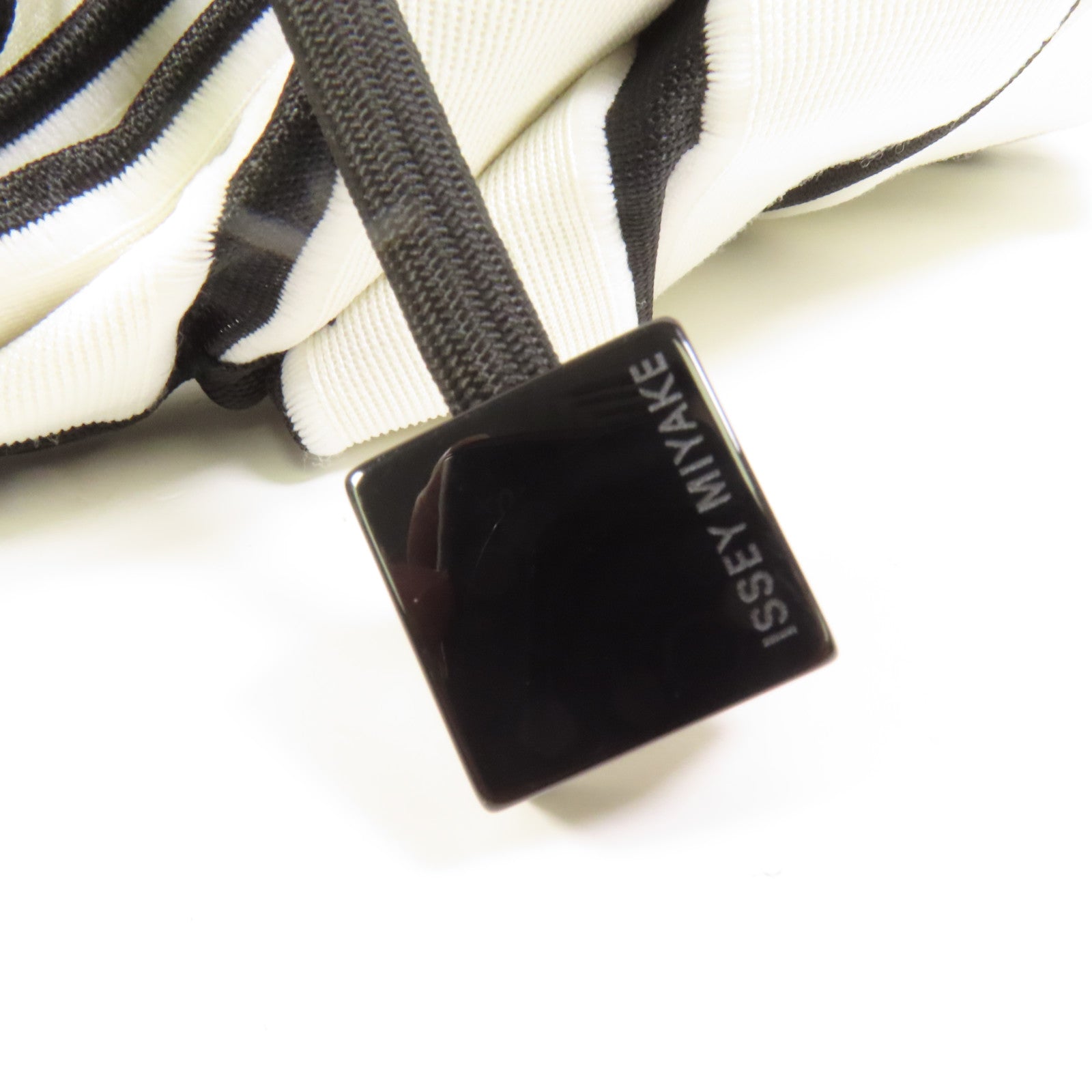 ISSEY MIYAKE 尼龍Issey Miyake Linear Knit Bag手挽袋