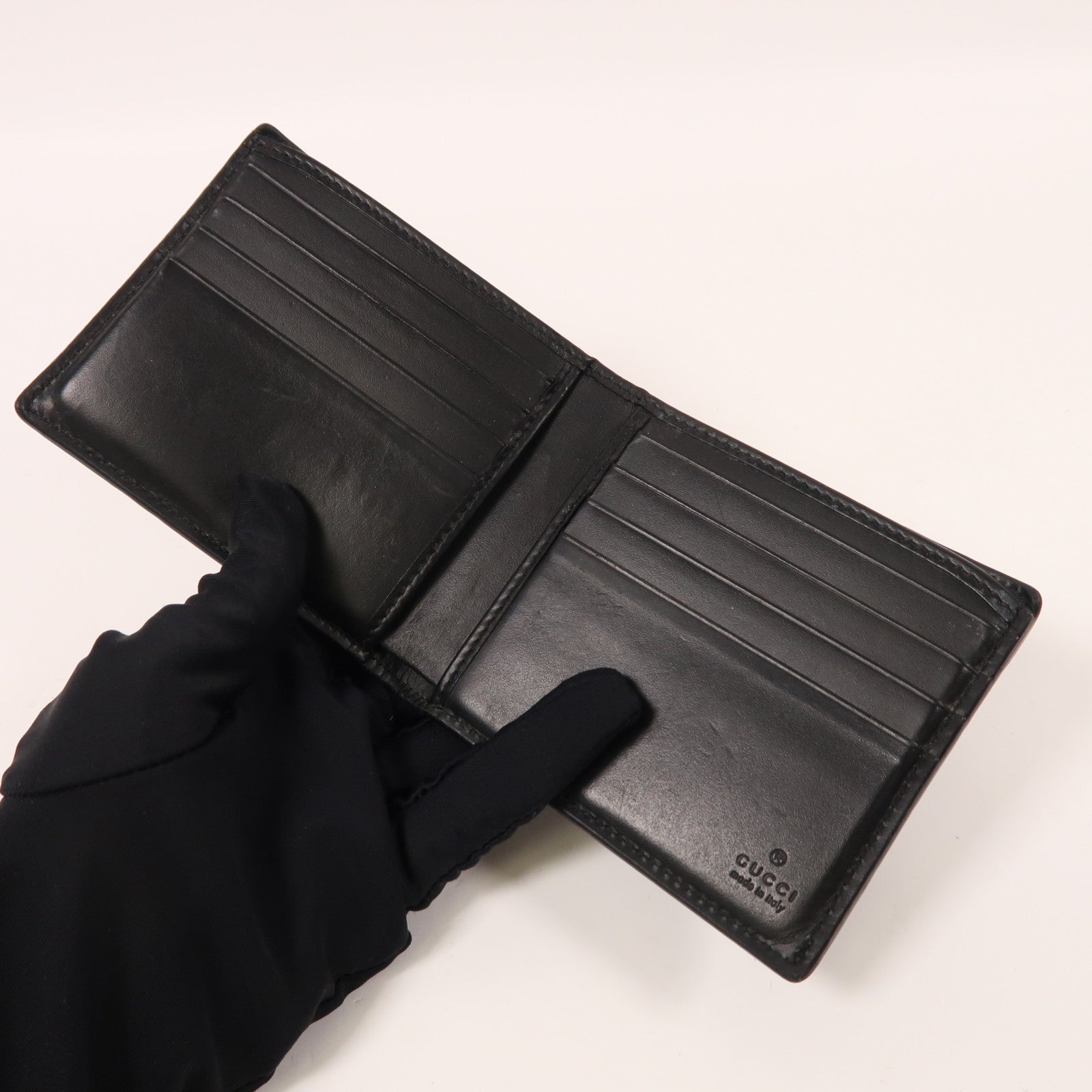 GUCCI 【激減優惠】牛皮皮革Signature Wallet錢包