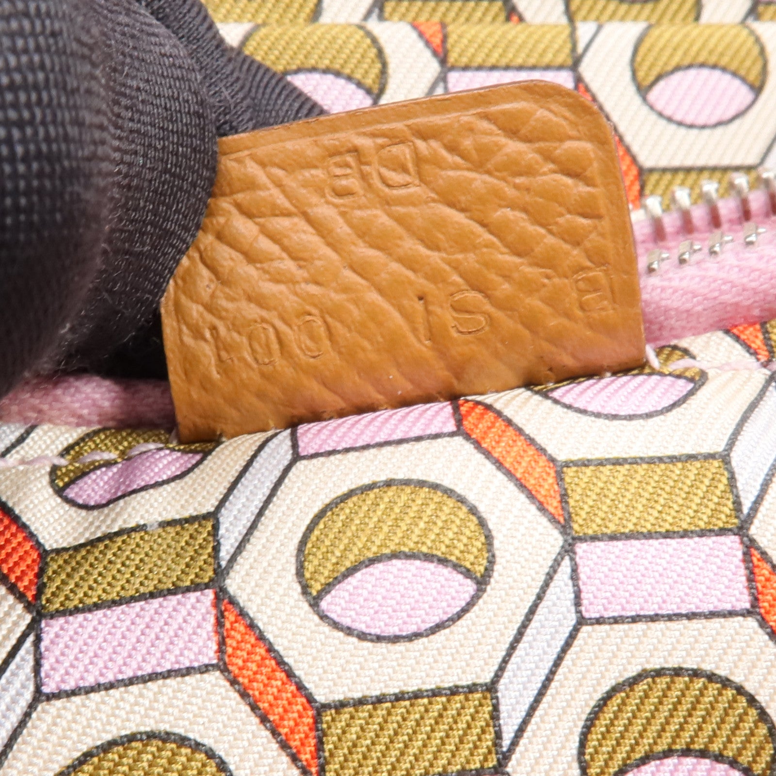 HERMES Epsom皮革Silk In Compact銀扣拉鏈錢包Gold