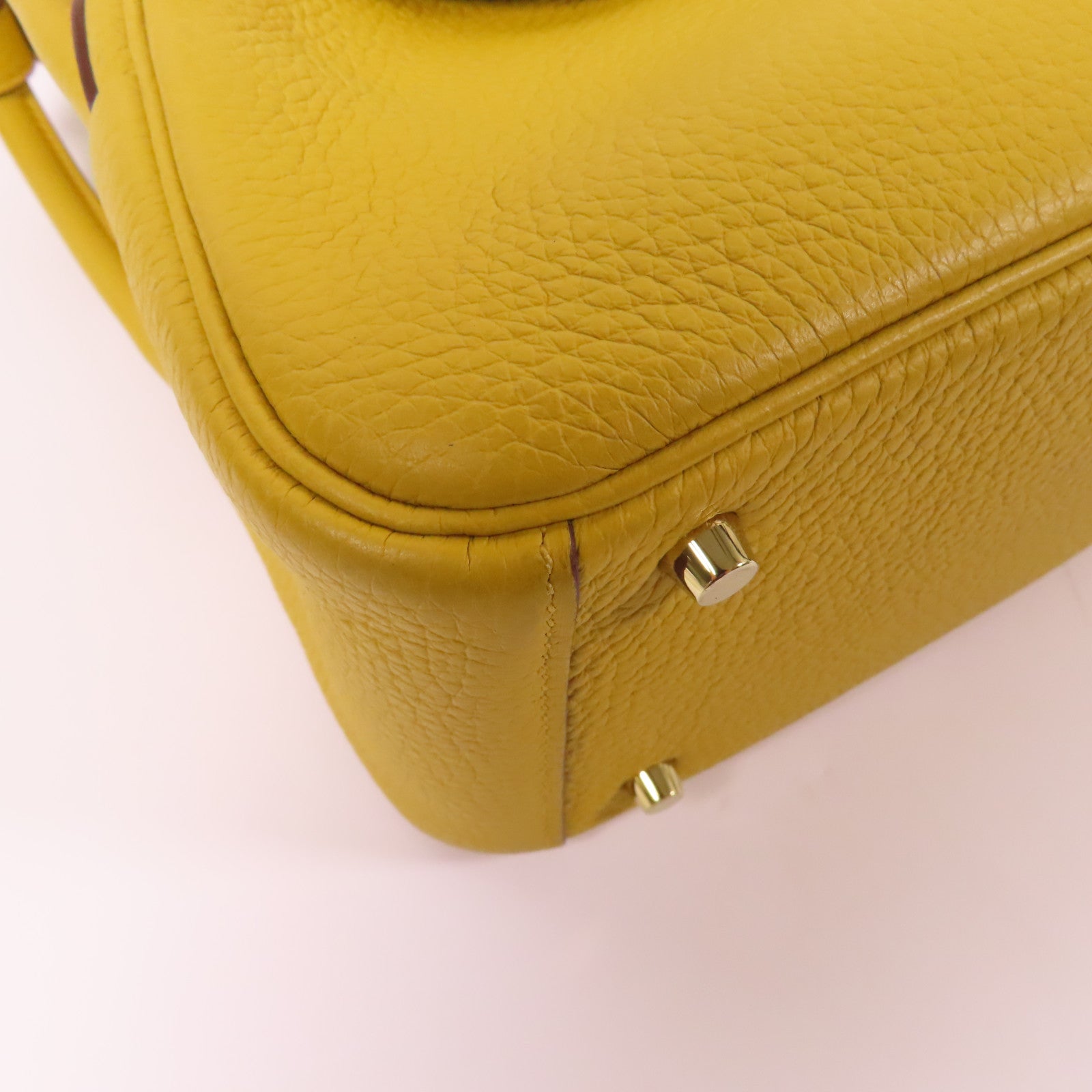 HERMES Clemence皮革Mini Lindy金扣手挽肩背兩用袋Jaune Amber