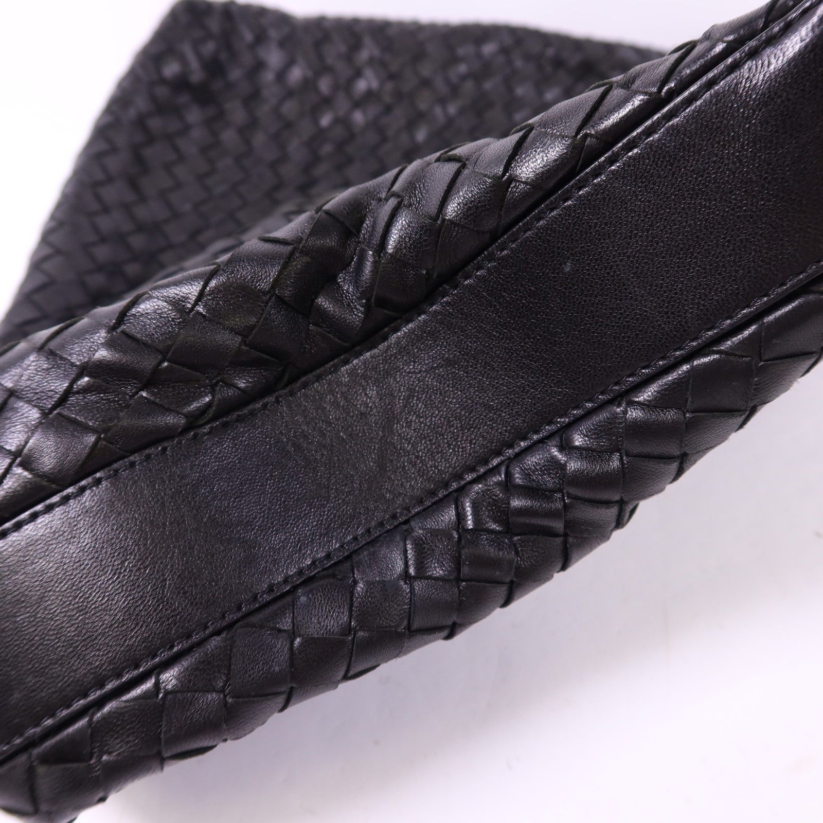 BOTTEGA VENETA 羊皮皮革Shoulder Bag金扣肩背袋