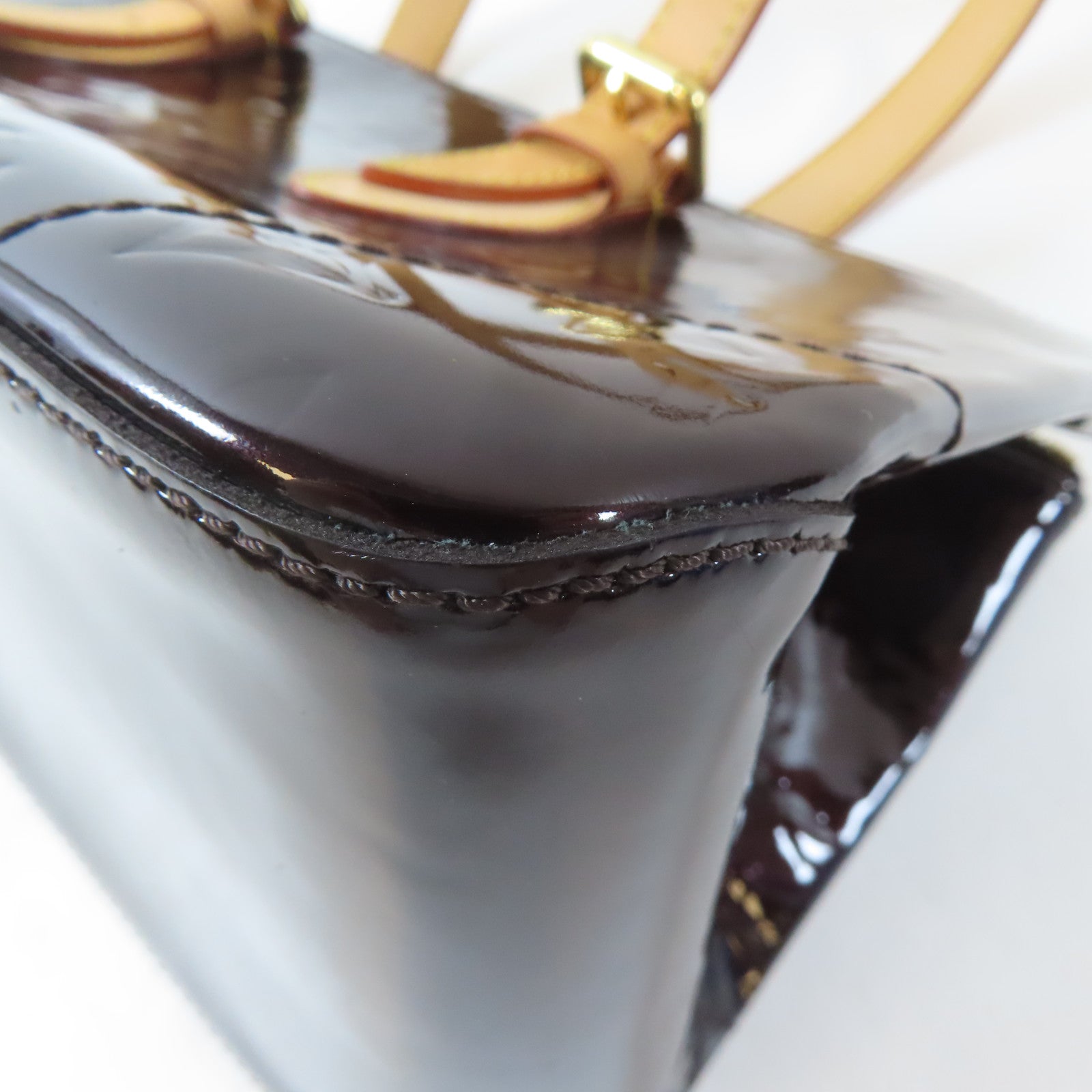 LOUIS VUITTON Vernis Rosewood Avenue金扣肩背袋紅色