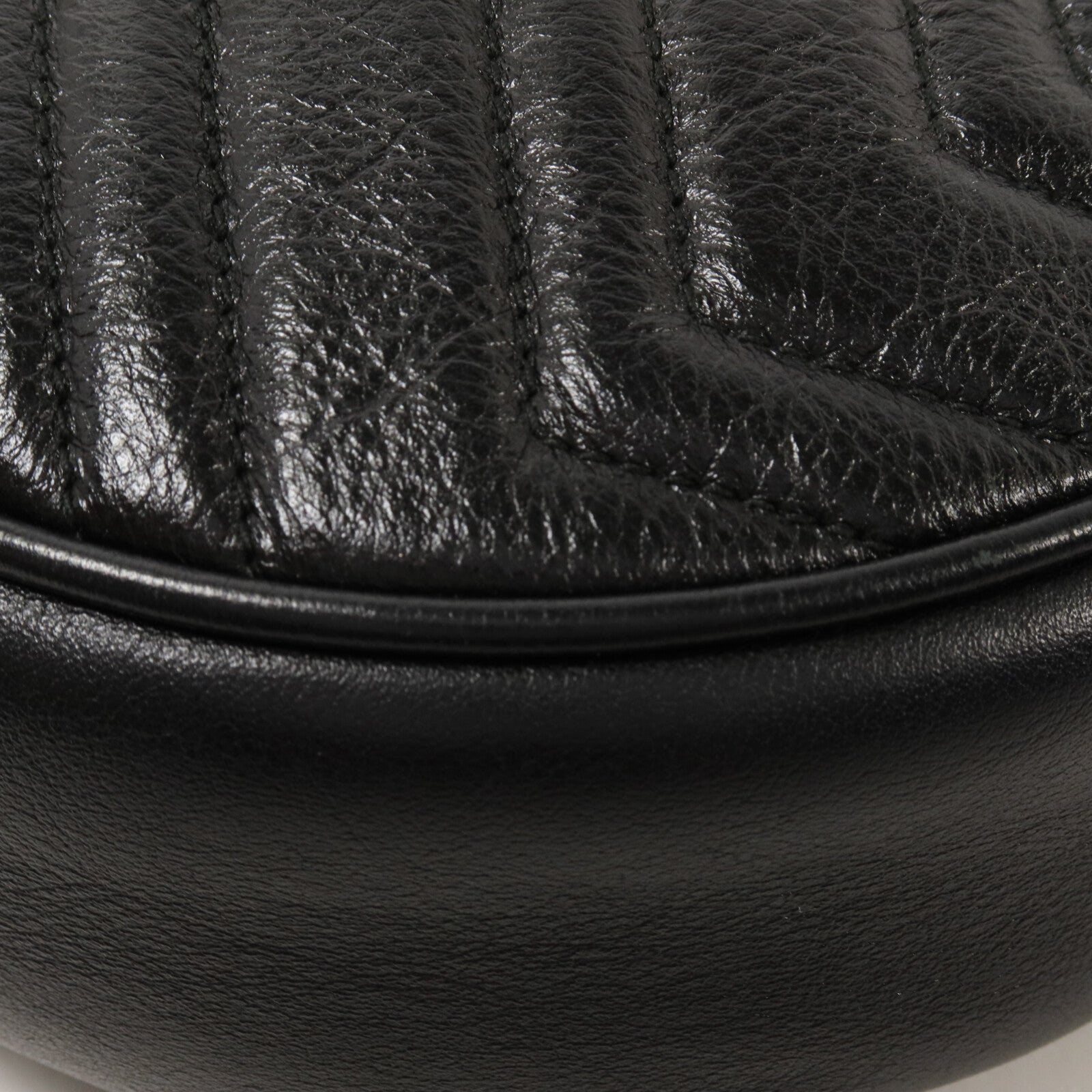 GUCCI 牛皮皮革GG Marmont Round Bag鏈帶肩背袋