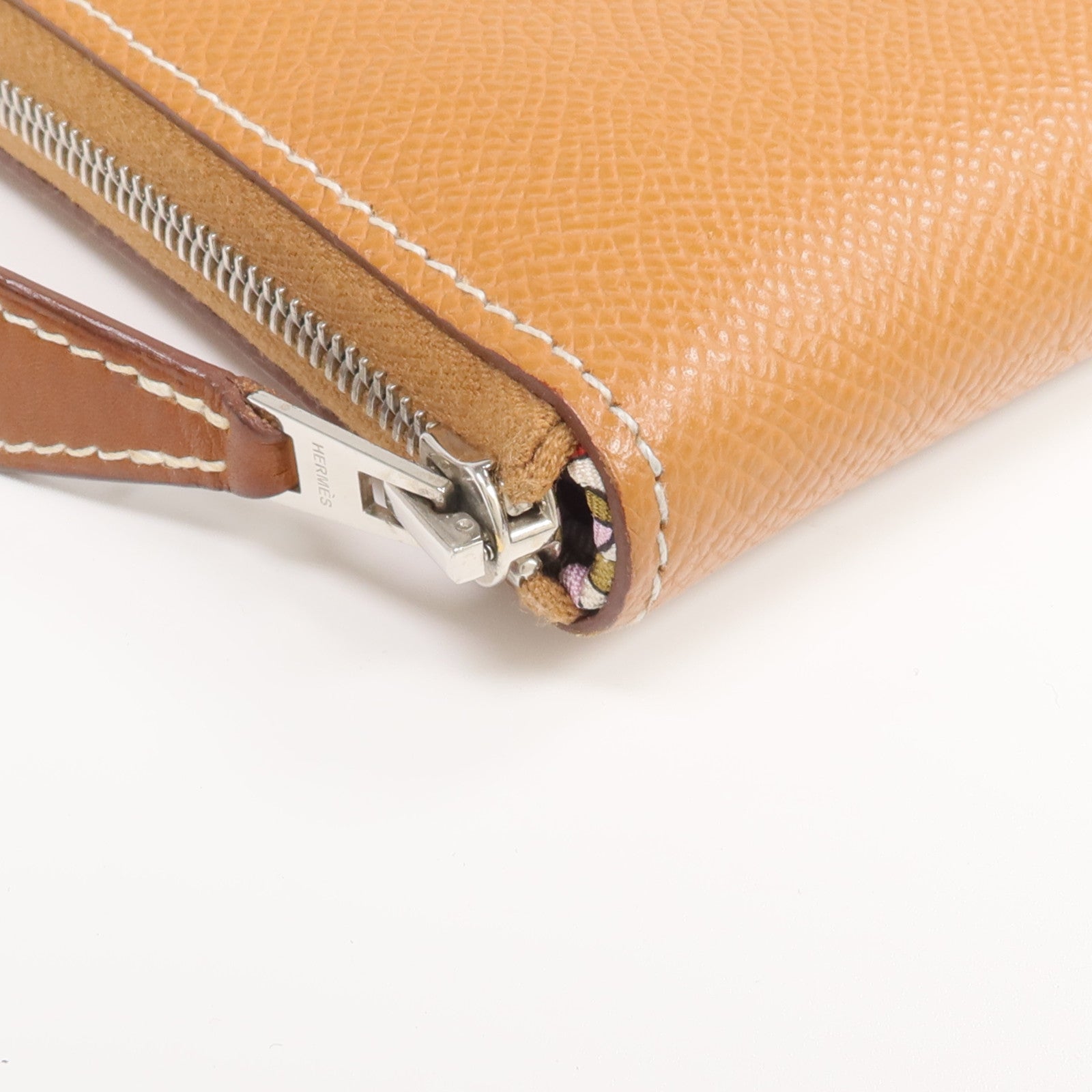 HERMES Epsom皮革Silk In Compact銀扣拉鏈錢包Gold