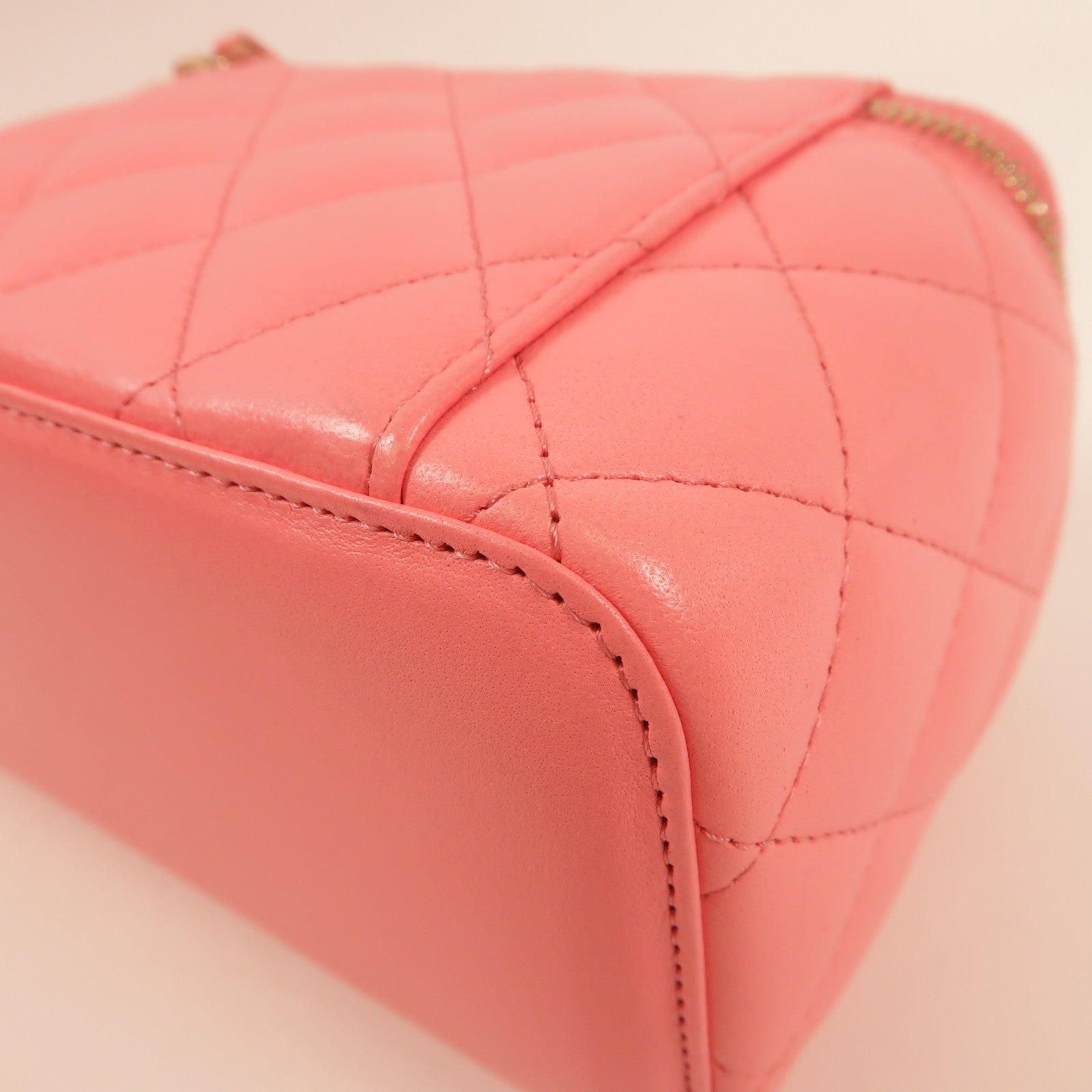 CHANEL CC GHW Vanity Case Shoulder Bag Lambskin Leather Pink