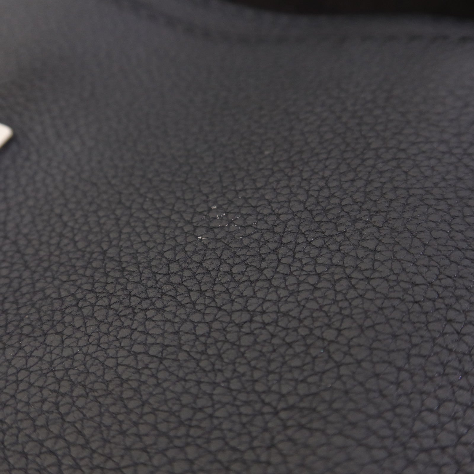 LOUIS VUITTON 牛皮皮革Mylockme銀扣鏈帶肩背袋