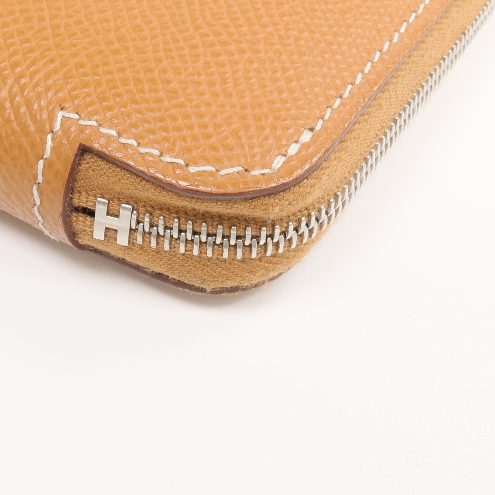 HERMES Epsom皮革Silk In Compact銀扣拉鏈錢包Gold