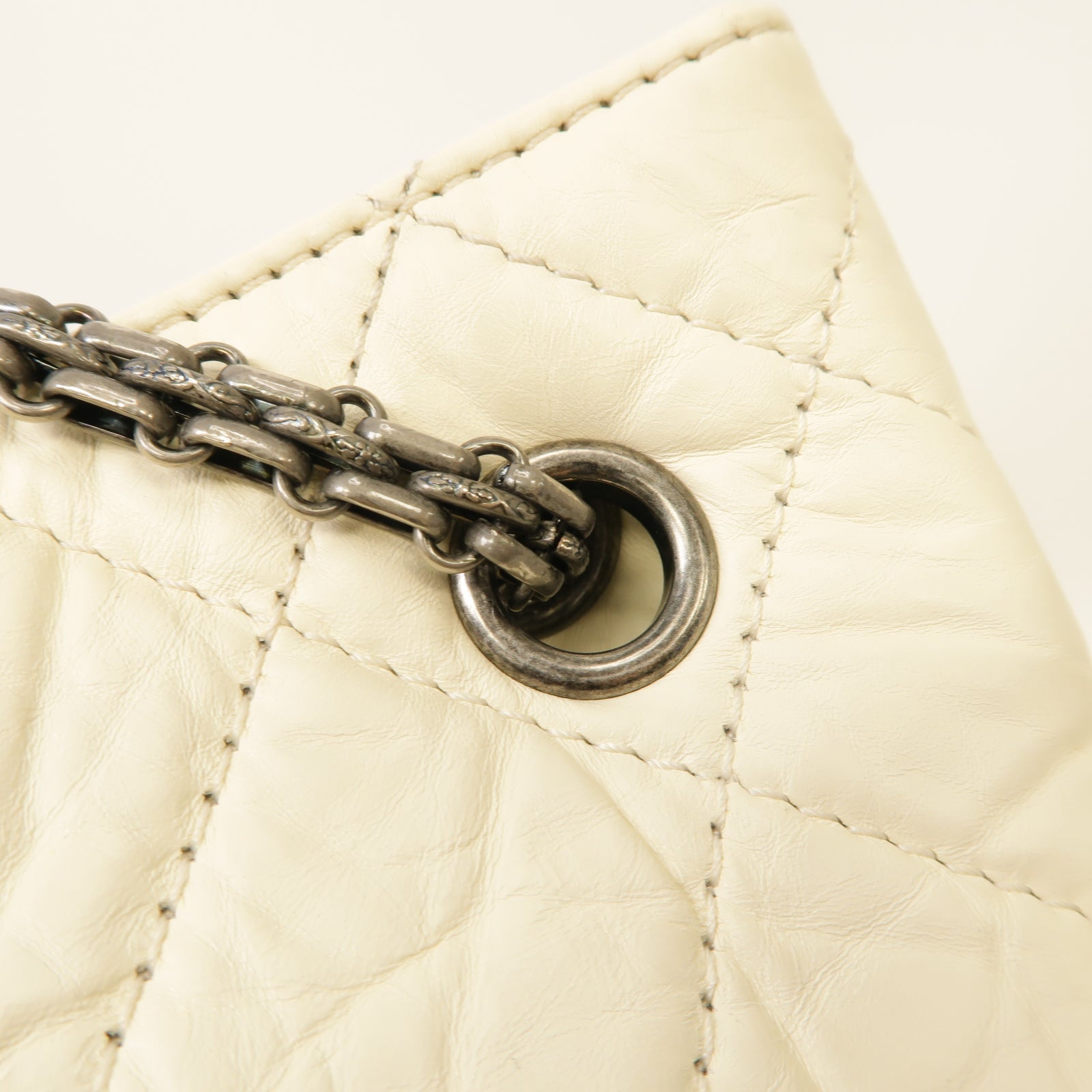 CHANEL 【激減優惠】菱格牛皮皮革Chain Shoulder銀扣鏈帶肩背袋白色