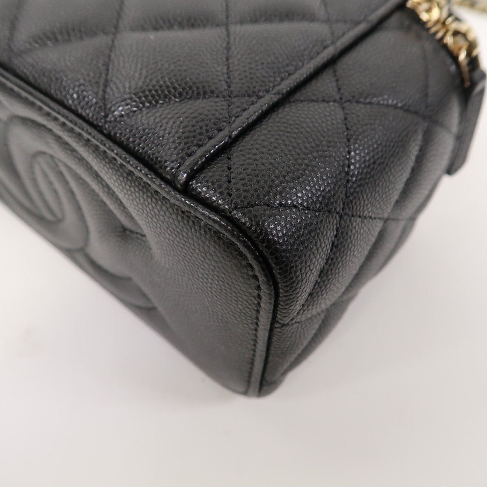 CHANEL 【激減優惠】菱格Caviar皮革 Small Vanity Case金扣鏈帶肩背袋黑色