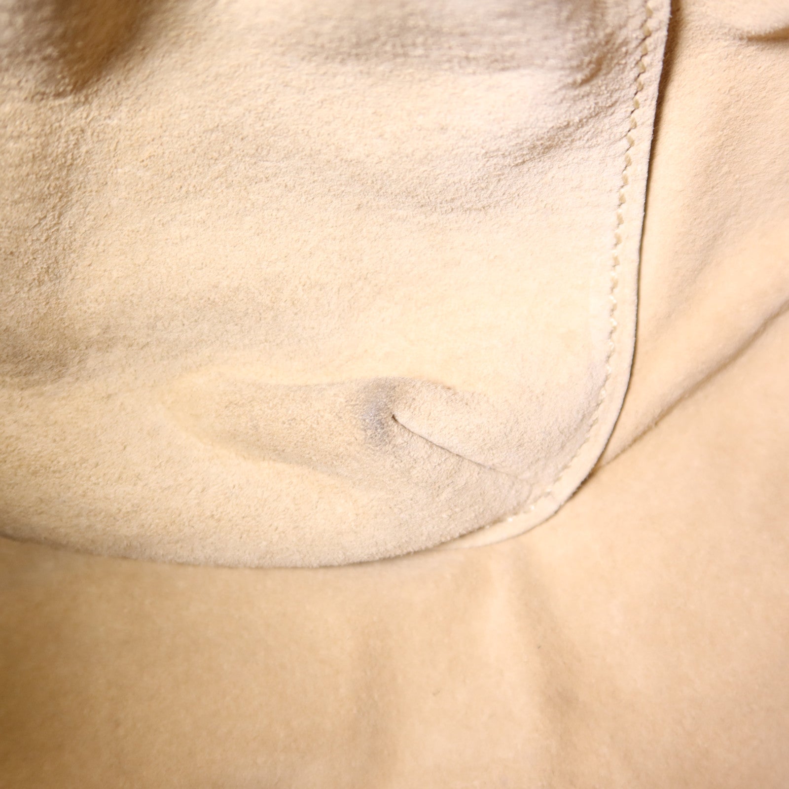 BOTTEGA VENETA 羊皮皮革Shoulder Bag金扣肩背袋