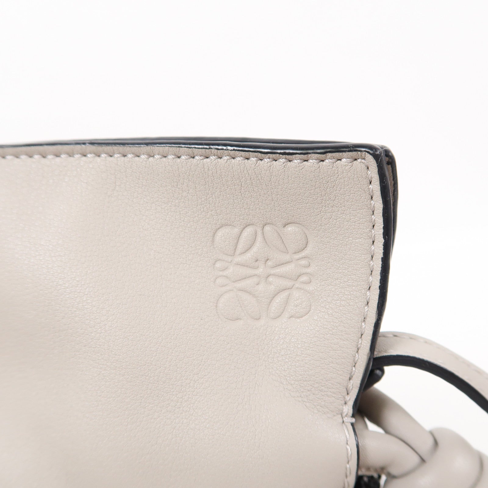 LOEWE 皮革Flamenco Clutch金扣肩背袋
