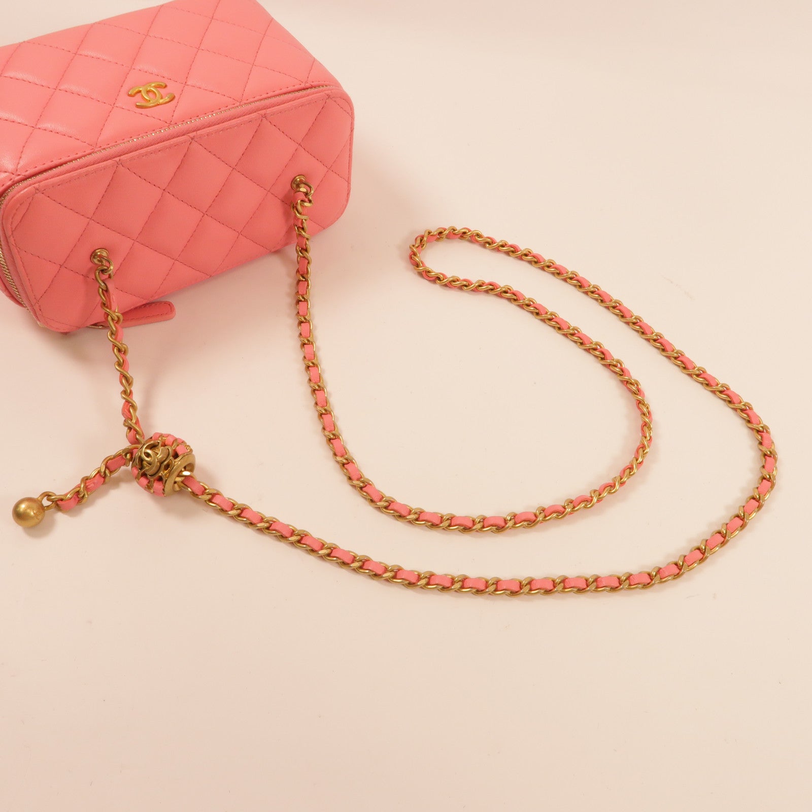 CHANEL CC GHW Vanity Case Shoulder Bag Lambskin Leather Pink