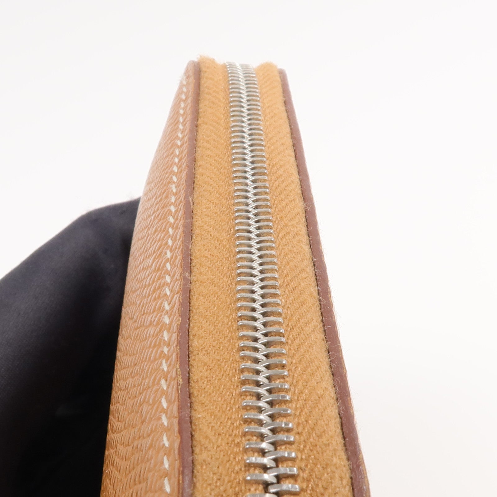 HERMES Epsom皮革Silk In Compact銀扣拉鏈錢包Gold