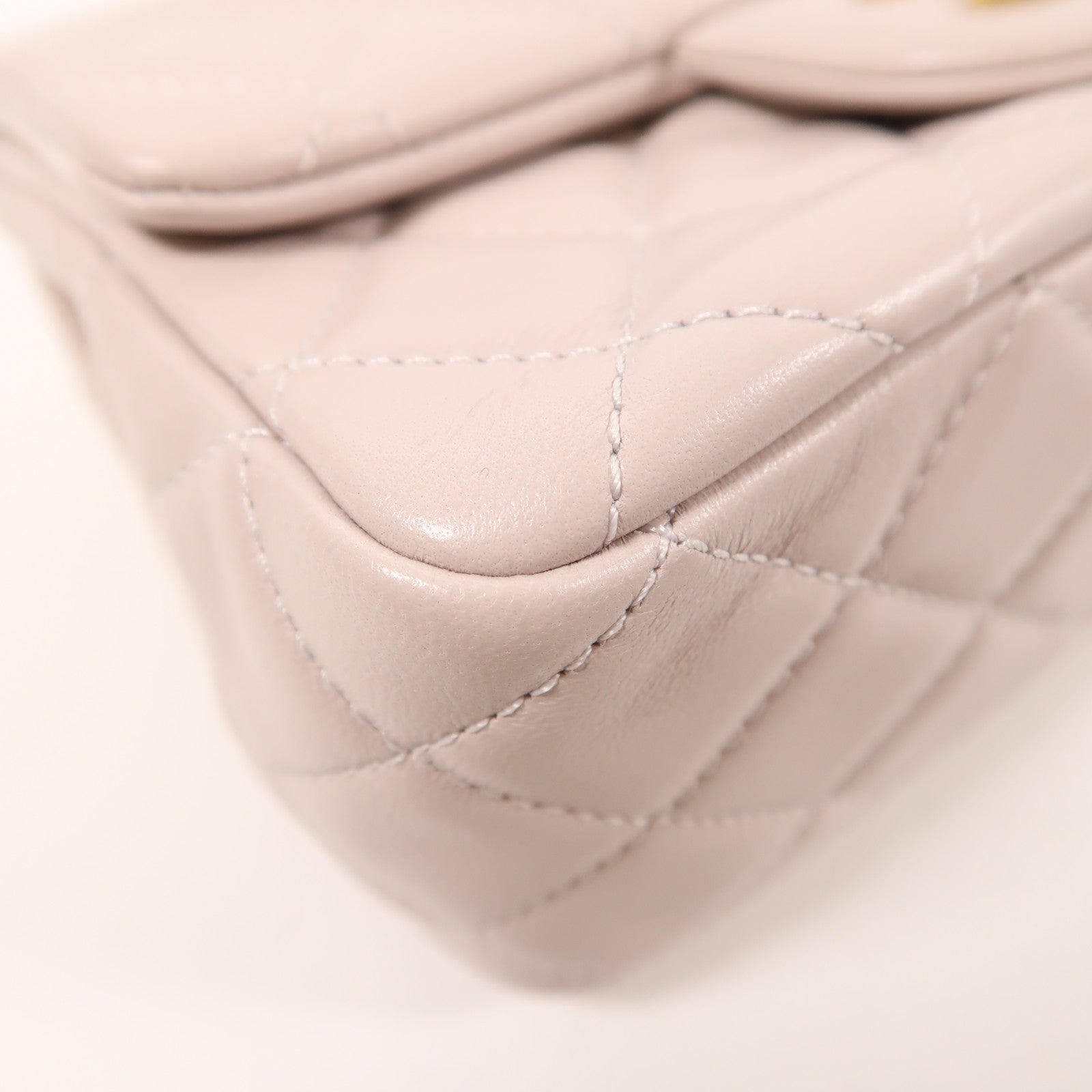 CHANEL 羊皮皮革Mini Classic 17 Gold Ball金扣鏈帶肩背袋