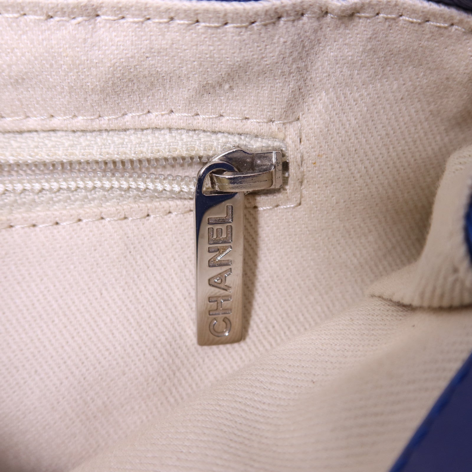CHANEL 牛皮皮革Chain Shoulder Bag銀扣鏈帶肩背袋