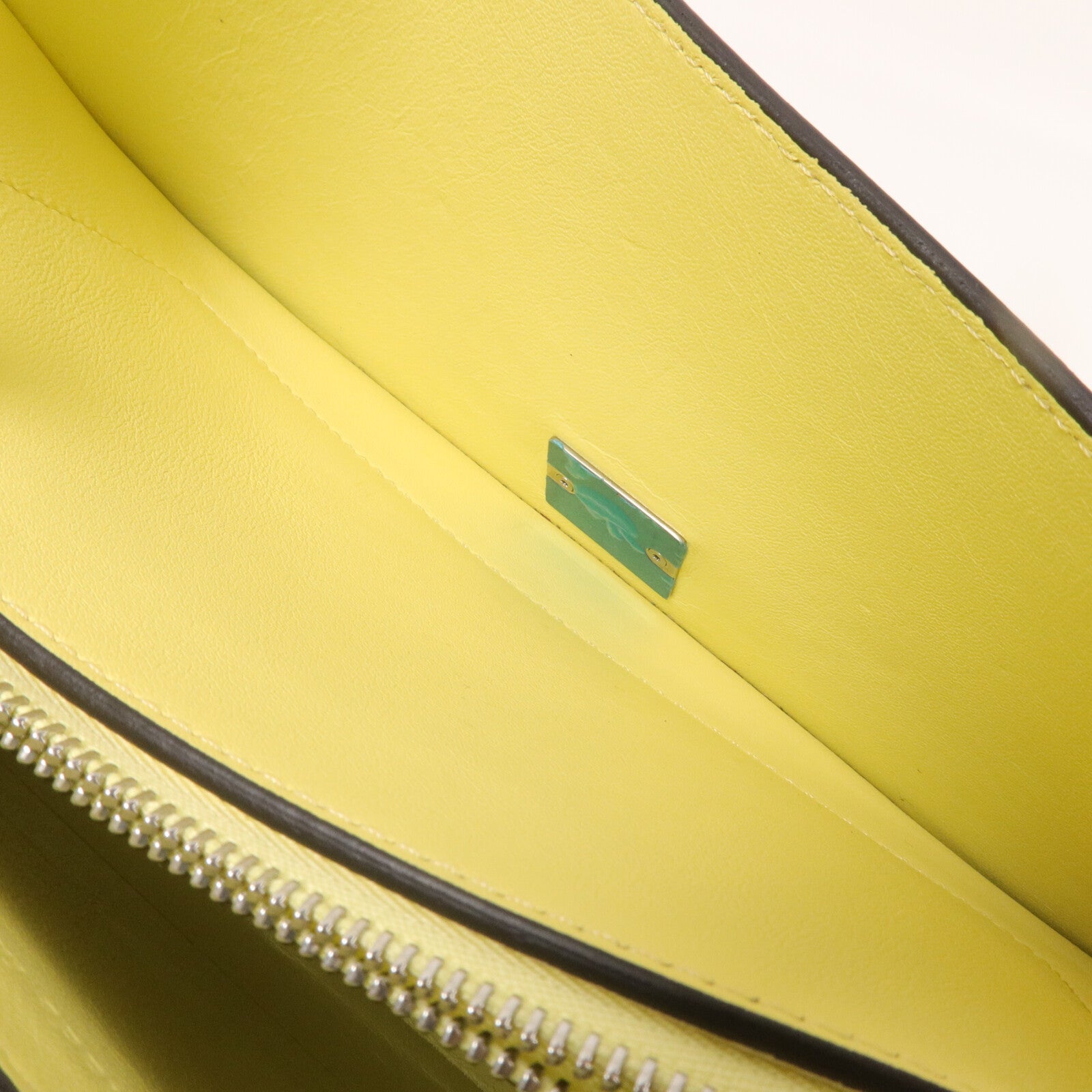 CELINE 牛皮皮革Frame Medium肩背袋