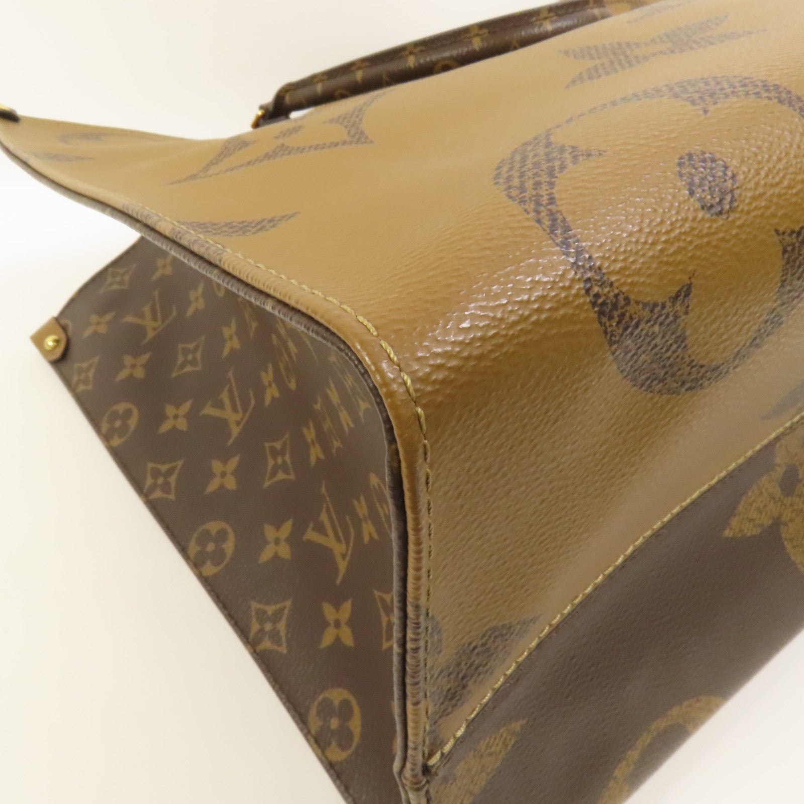 LOUIS VUITTON 【激減優惠】Monogram Giant OnTheGo GM金扣手挽肩背兩用袋