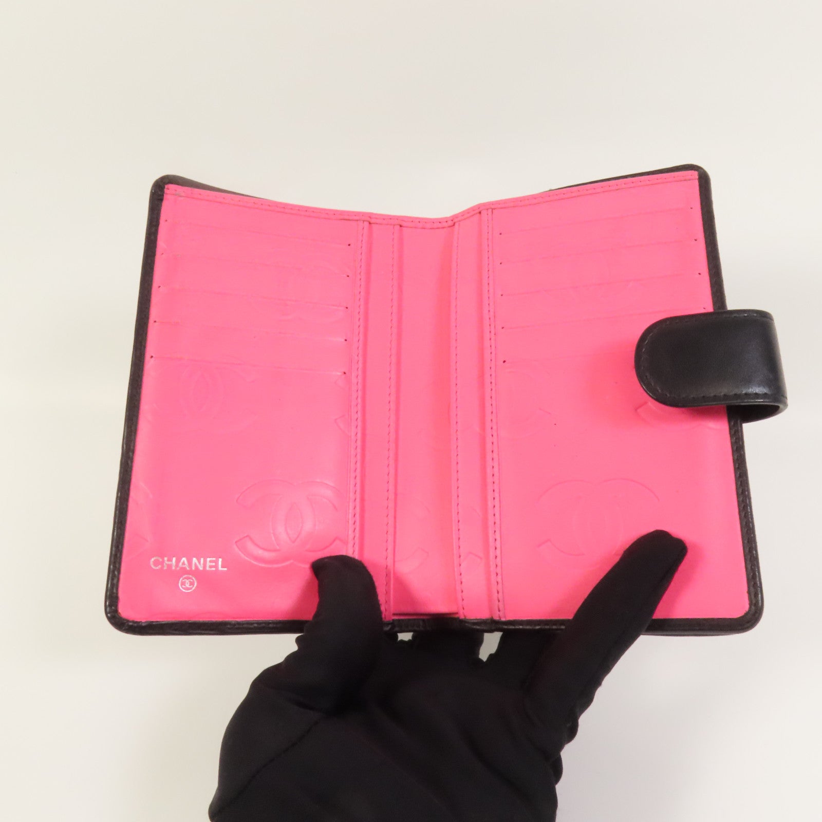 CHANEL 牛皮皮革Cambon銀扣錢包