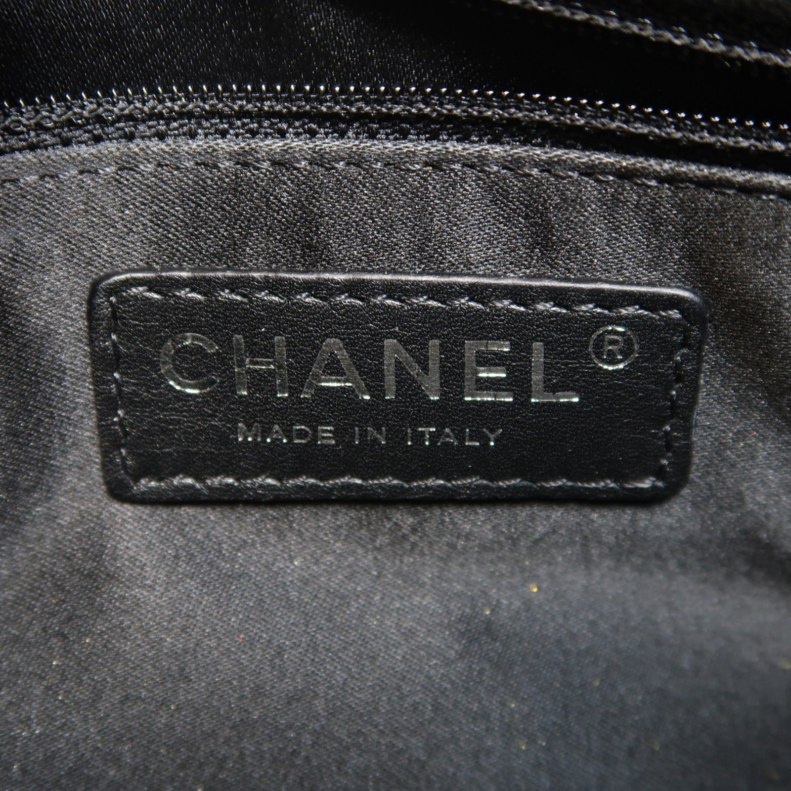 CHANEL 菱格羊皮皮革Chain Shoulder銀扣肩背袋黑色