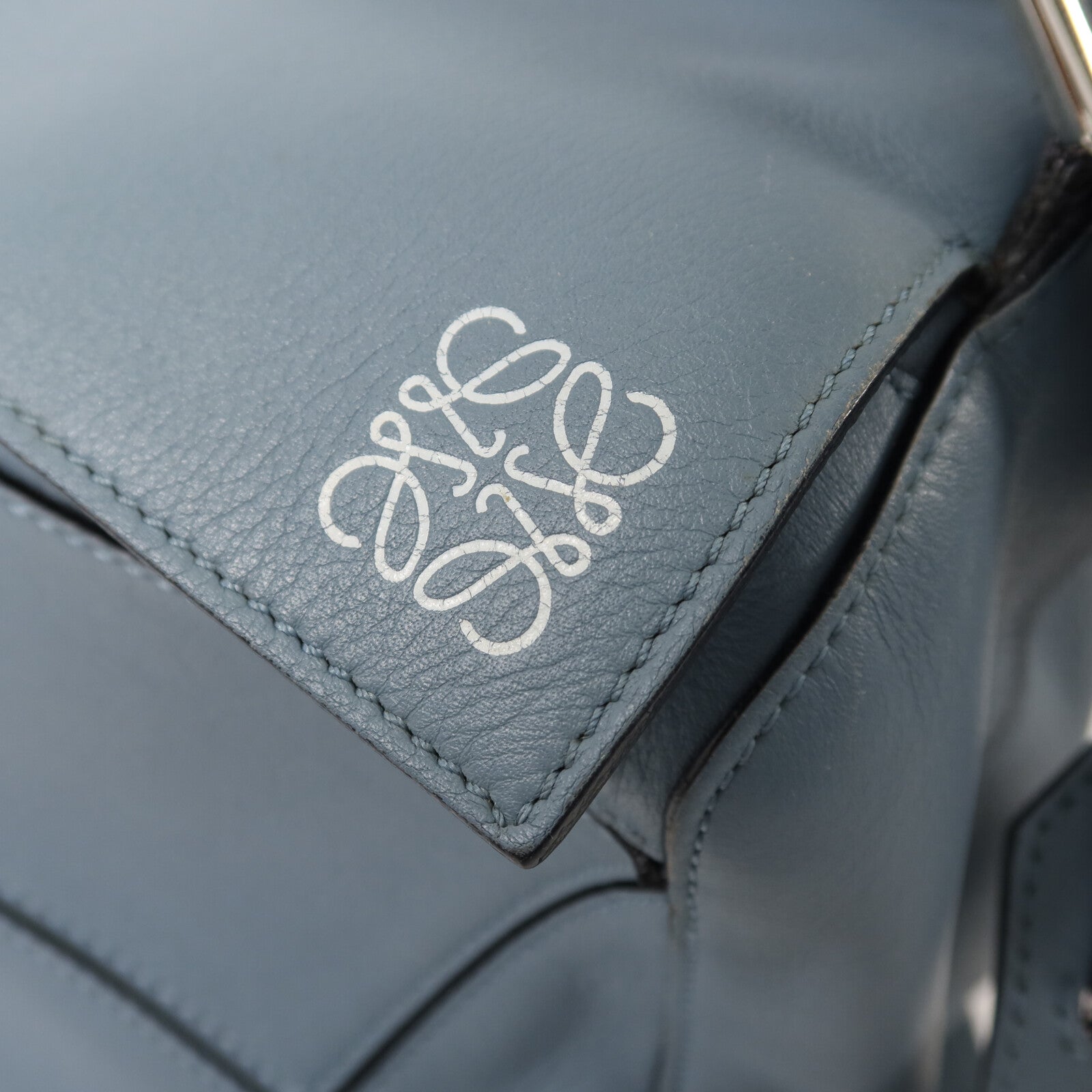 LOEWE 牛皮皮革Puzzle Medium銀扣手挽肩背兩用袋