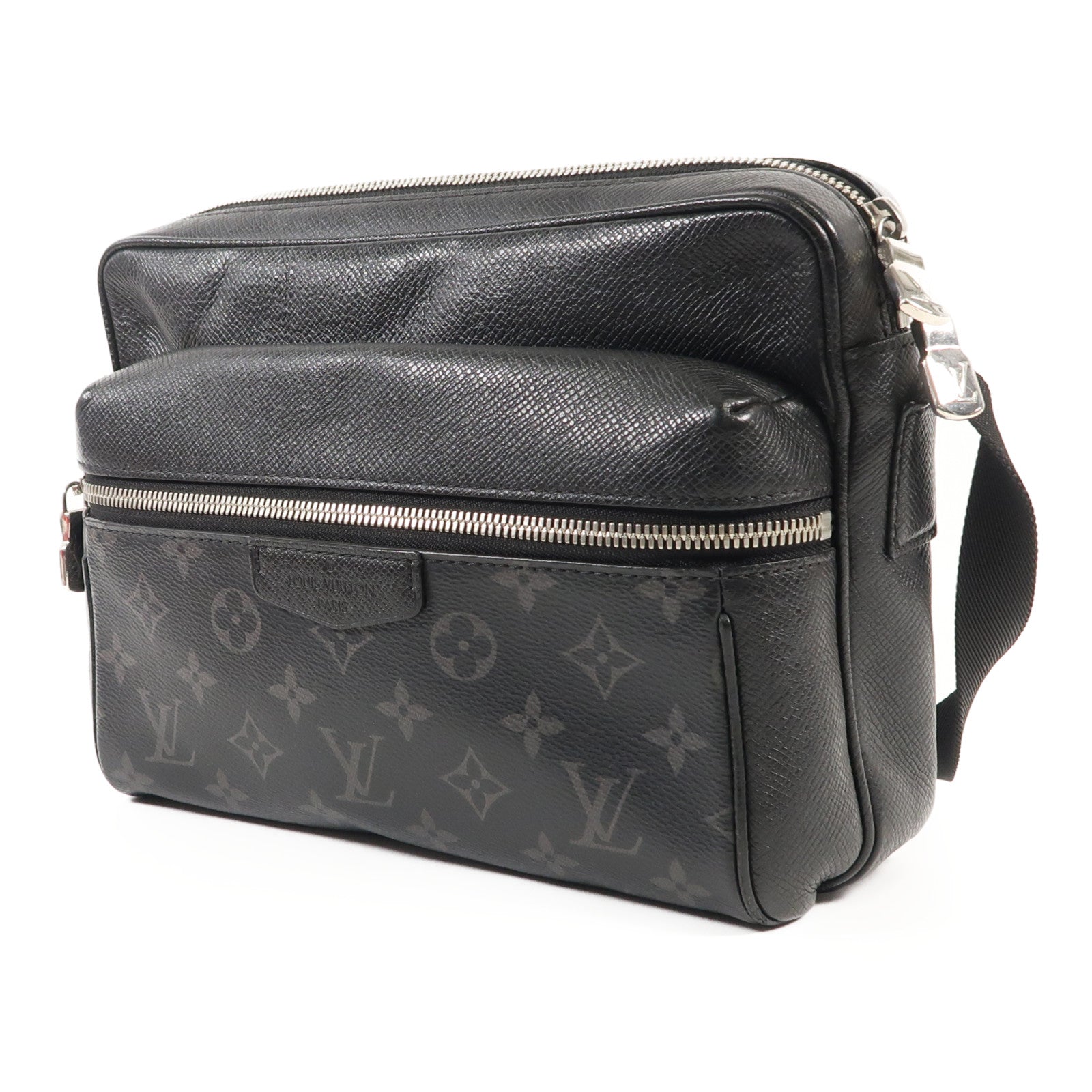LOUIS VUITTON Monogram Eclipse/Taiga Outdoor Messenger銀扣肩背袋