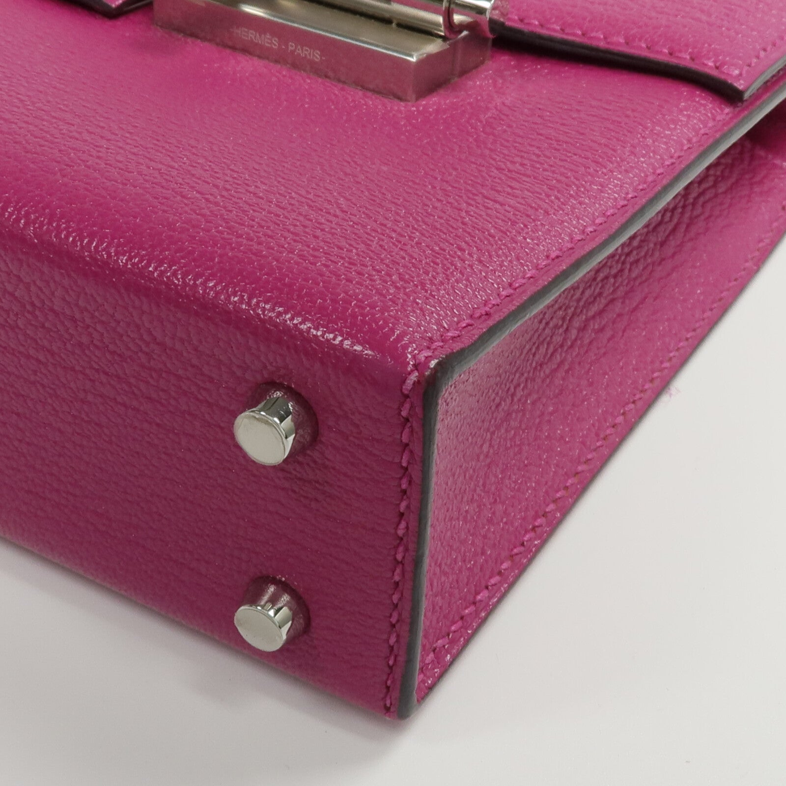 HERMES Chevre皮革Verrou Mini銀扣鏈帶肩背袋Rose Pourpre