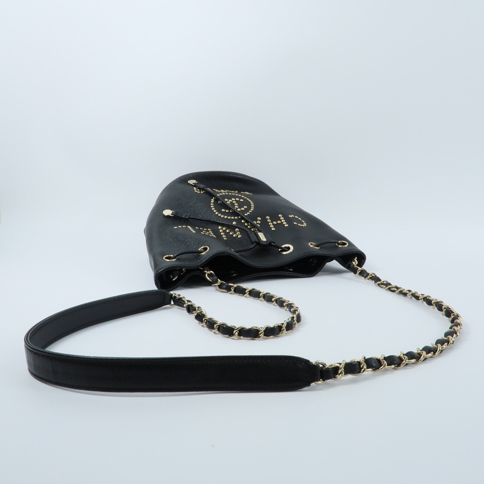 CHANEL 牛皮皮革Bucket Bag鏈帶肩背袋