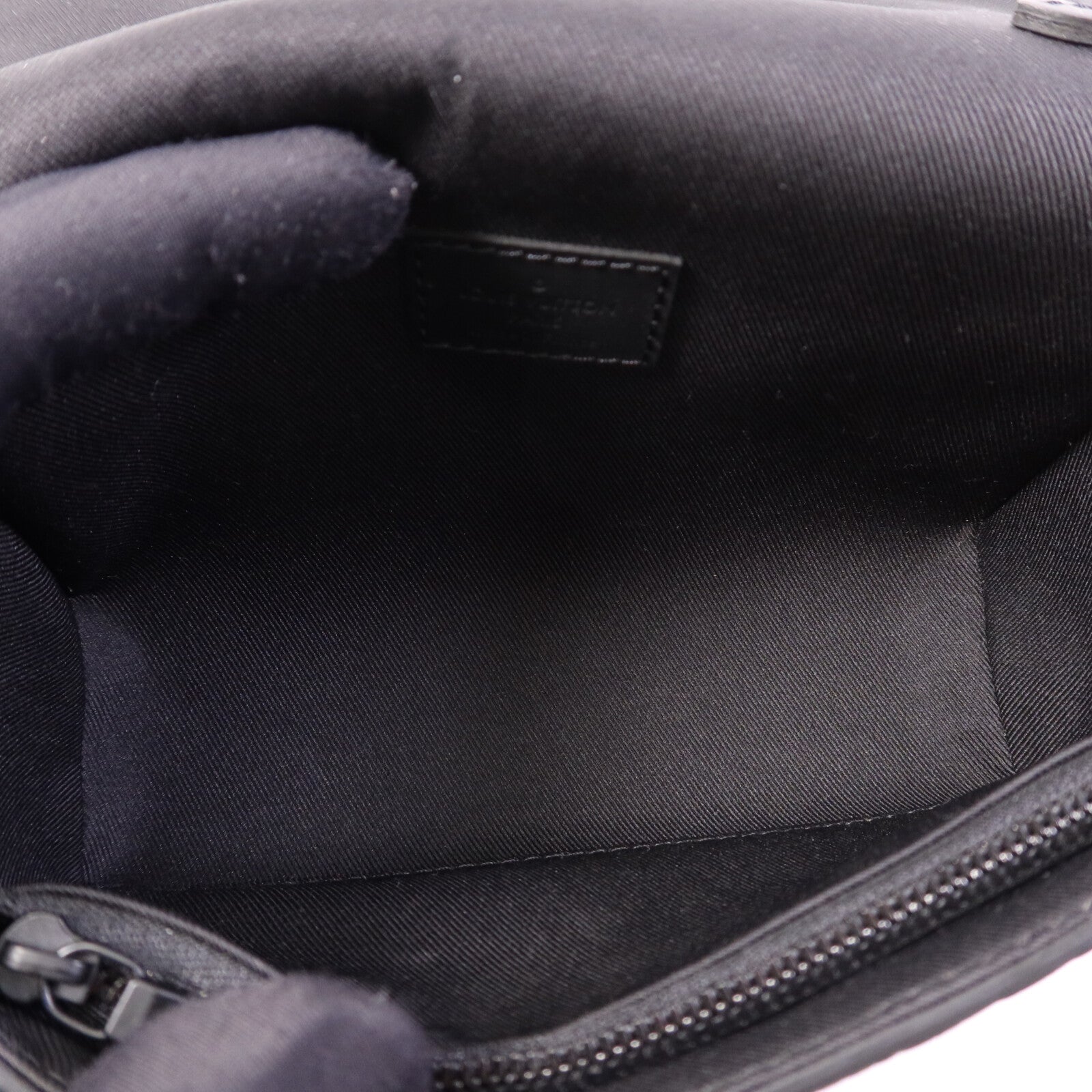 LOUIS VUITTON Monogram Taurillon Steamer Wearable Wallet扣肩背袋