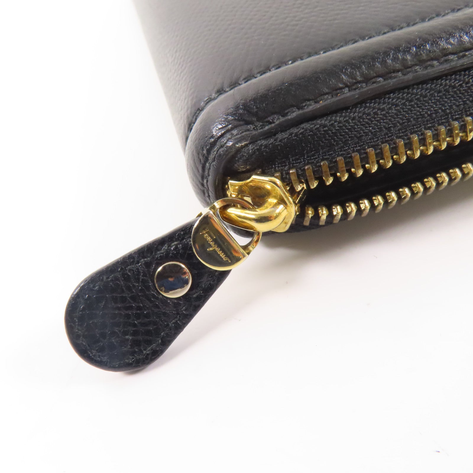 Salvatore Ferragamo 牛皮皮革Zipper Long Wallet金扣長錢包黑色