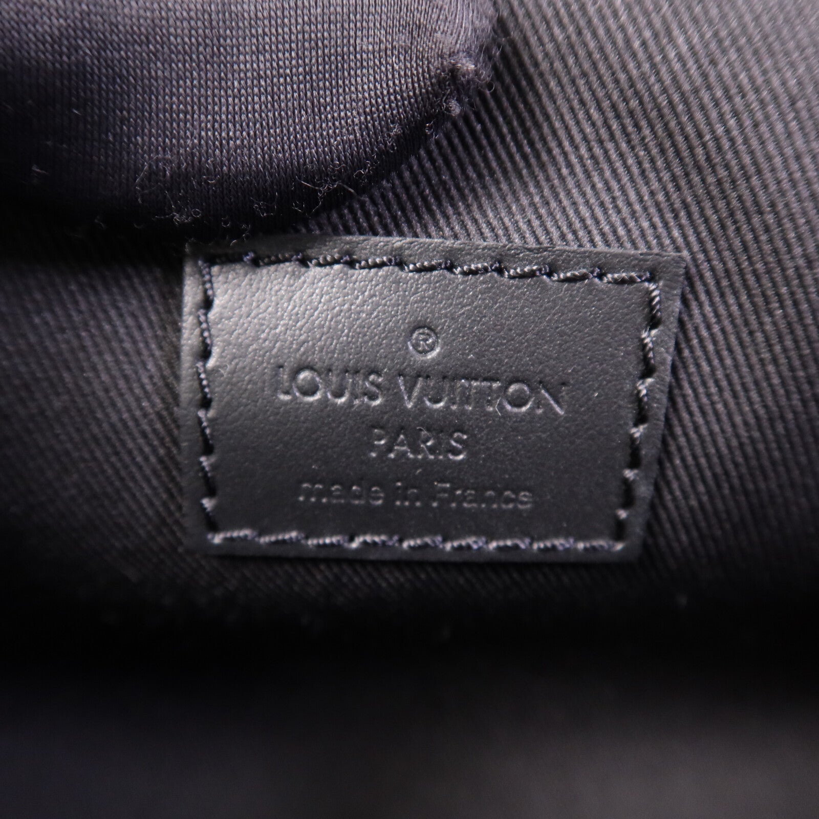 LOUIS VUITTON Monogram Taurillon Steamer Wearable Wallet扣肩背袋