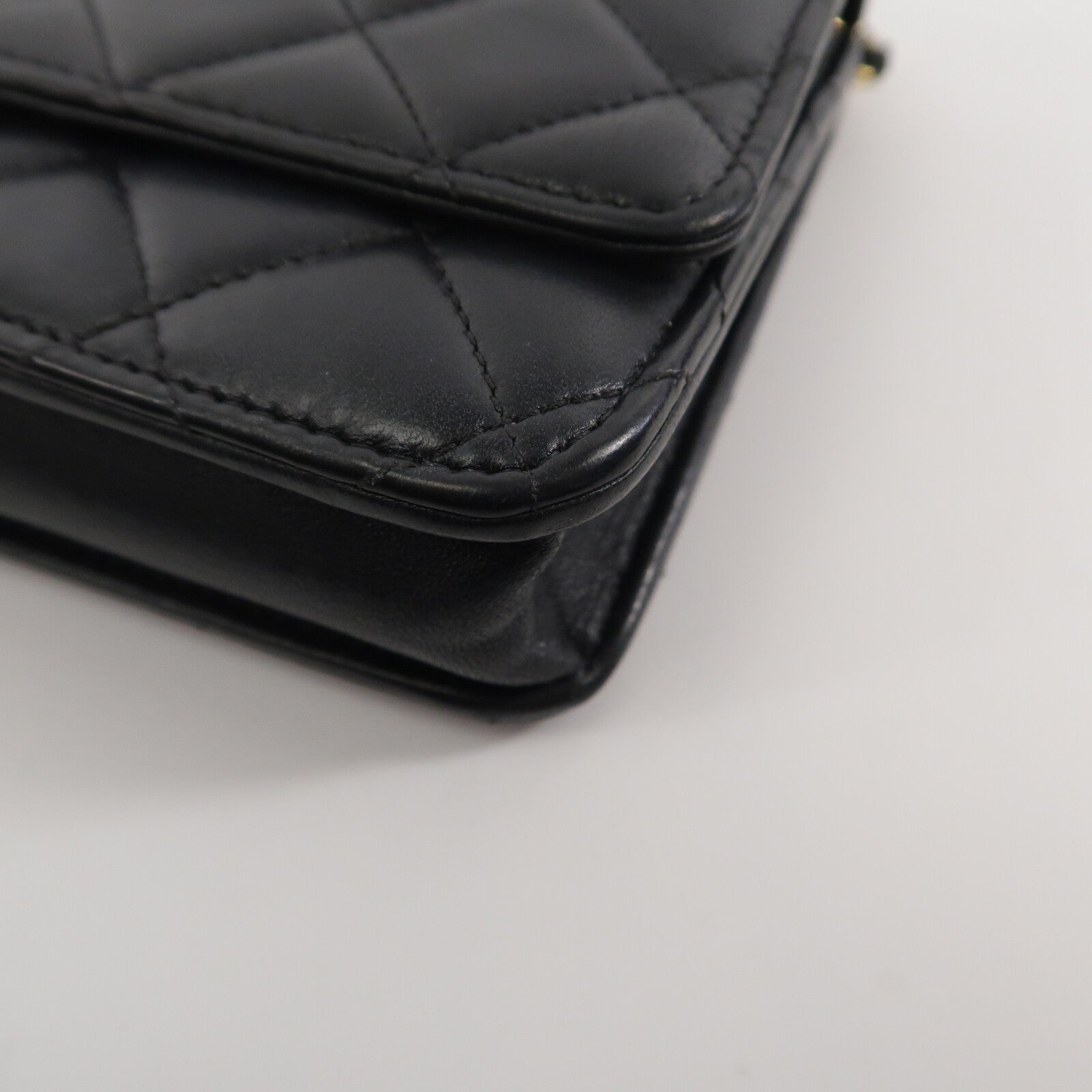 CHANEL 羊皮皮革WOC Wallet On Chain鏈帶肩背袋
