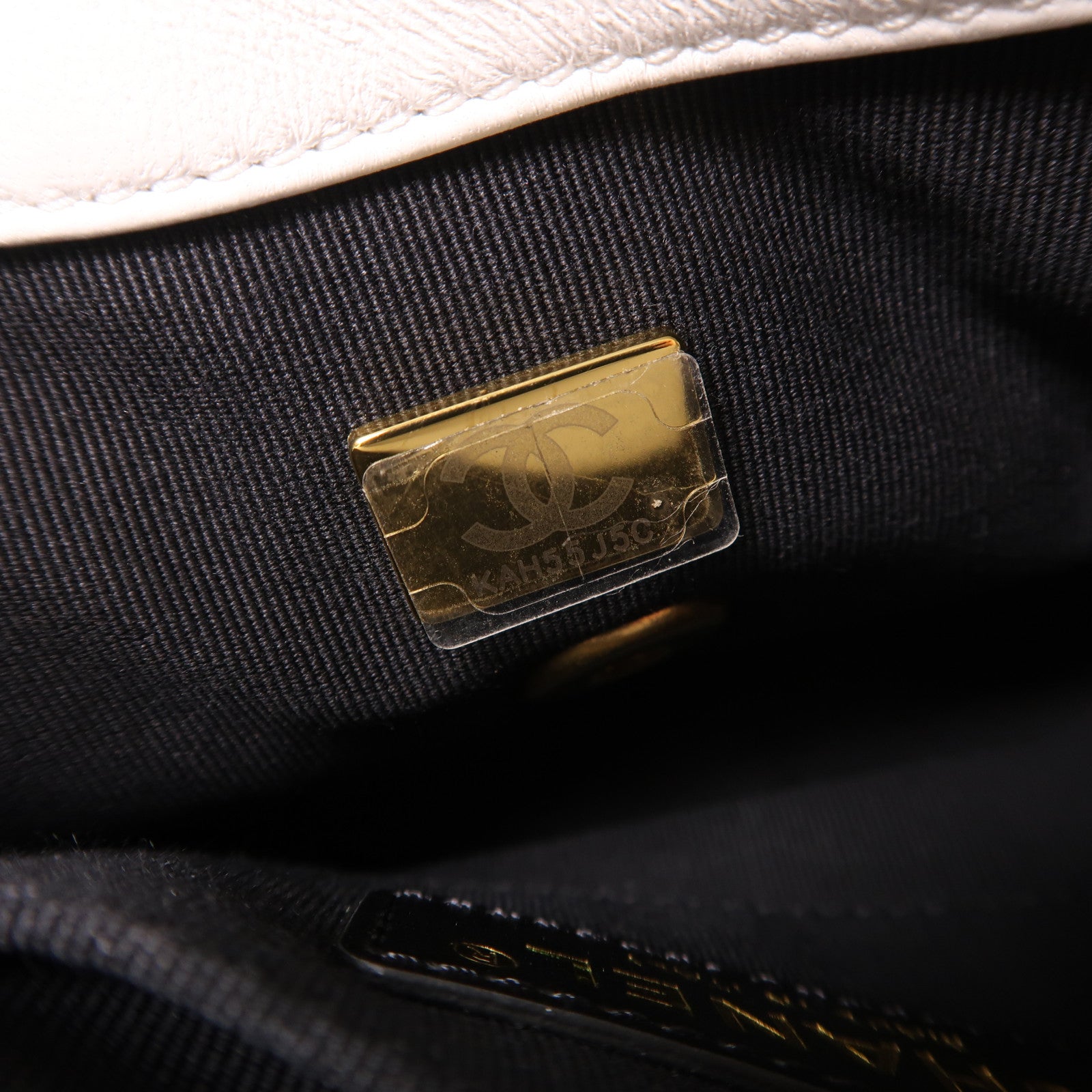 CHANEL 牛皮皮革Chain Shoulder鏈帶肩背袋白色