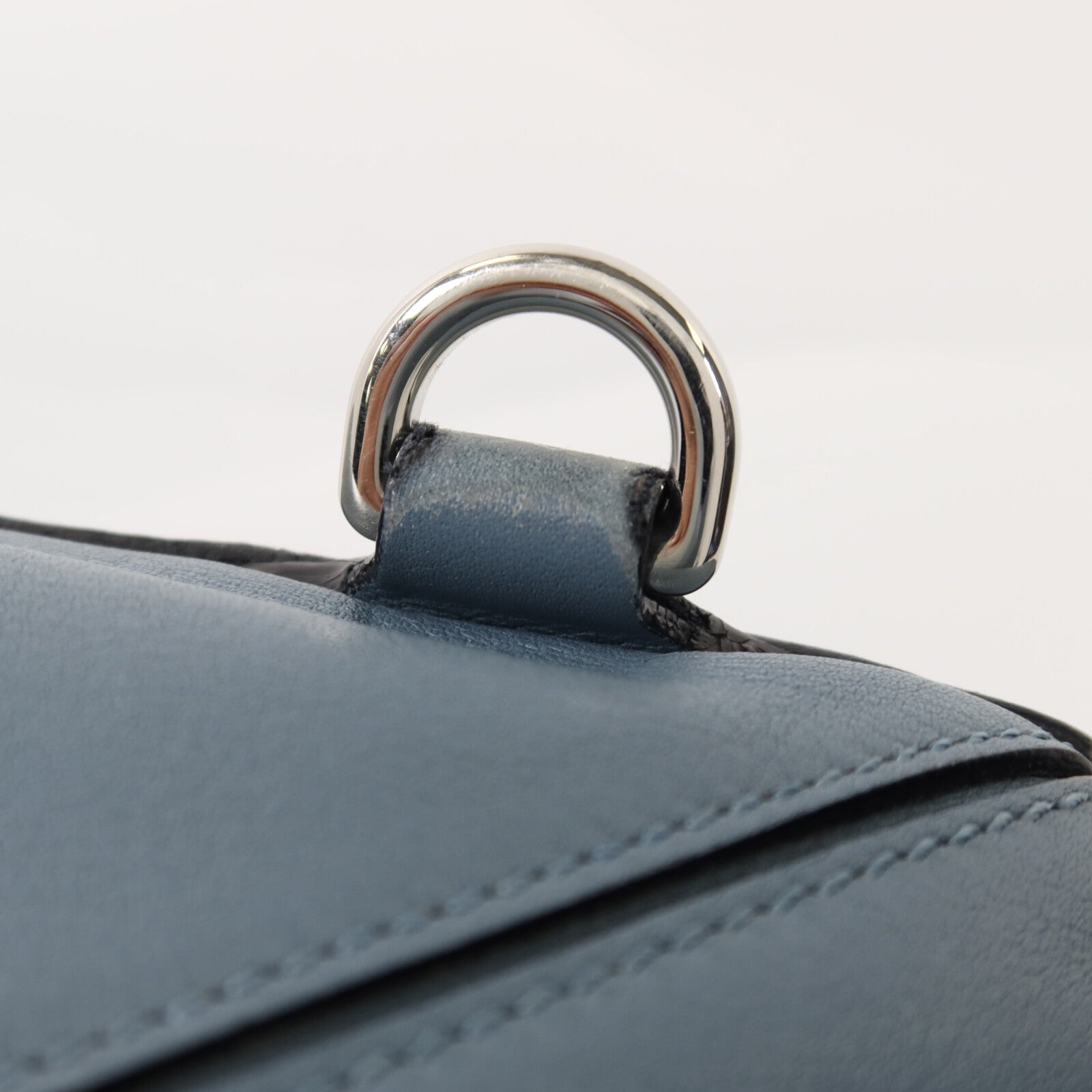 LOEWE 牛皮皮革Puzzle Medium銀扣手挽肩背兩用袋
