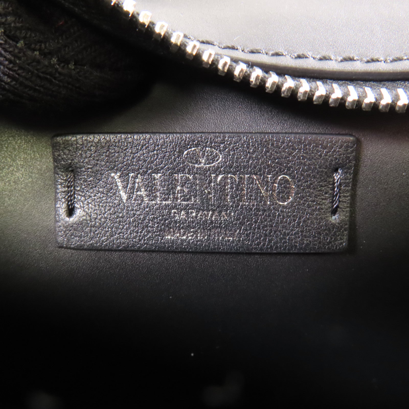 Valentino 牛皮皮革Waist Bag銀扣腰包